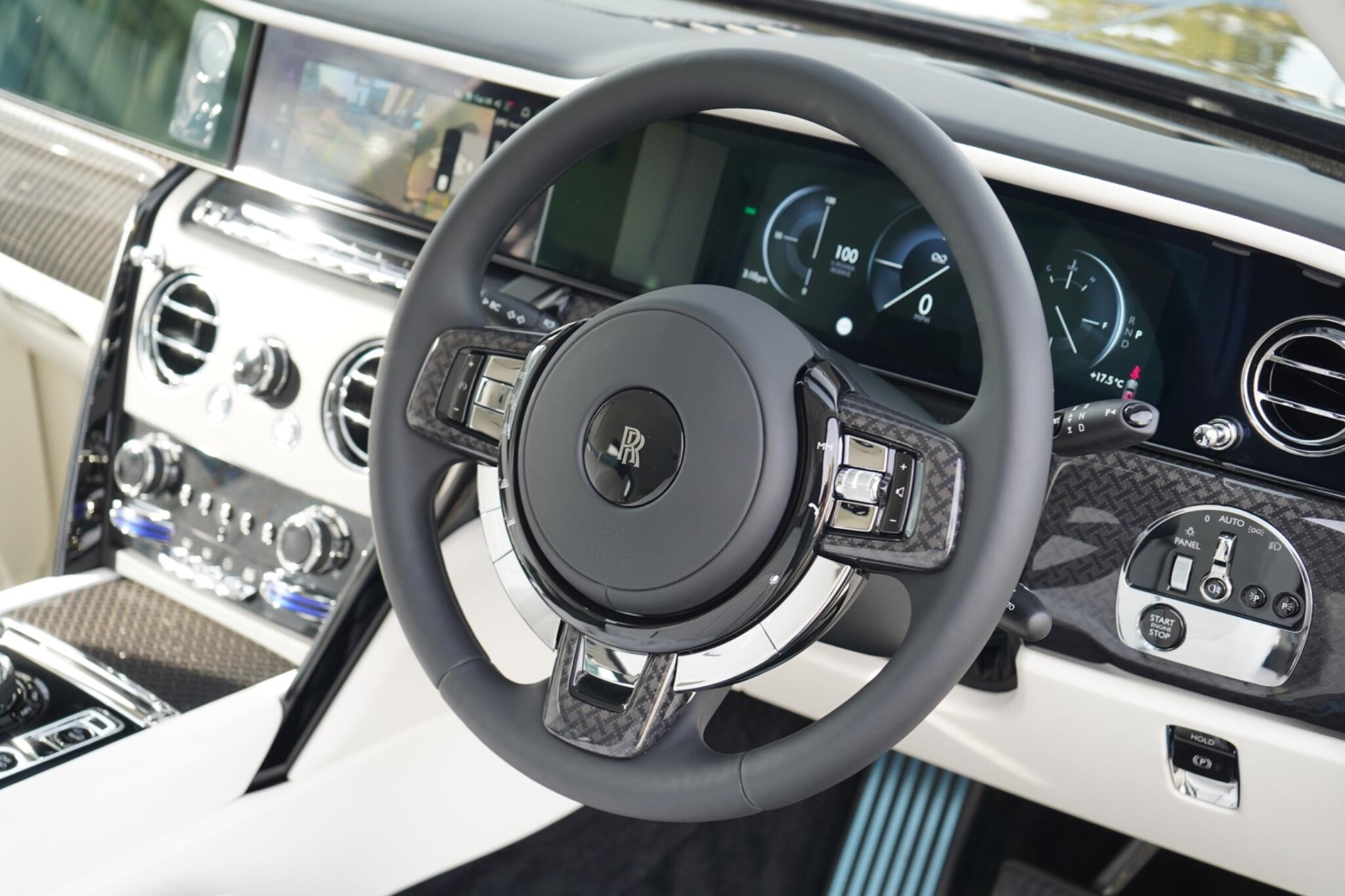 Rolls-Royce Cullinan view 16