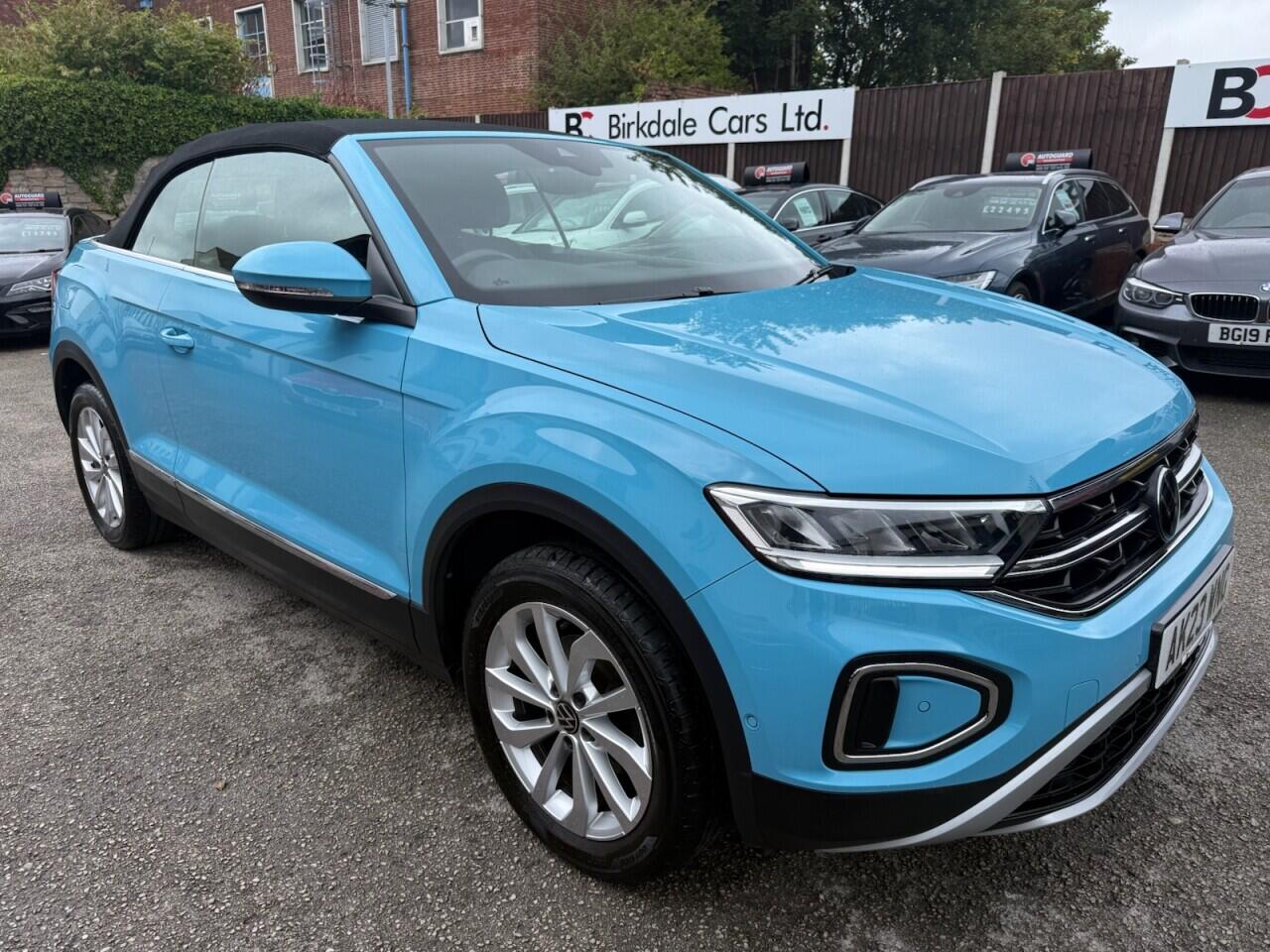 Volkswagen T-Roc view 35