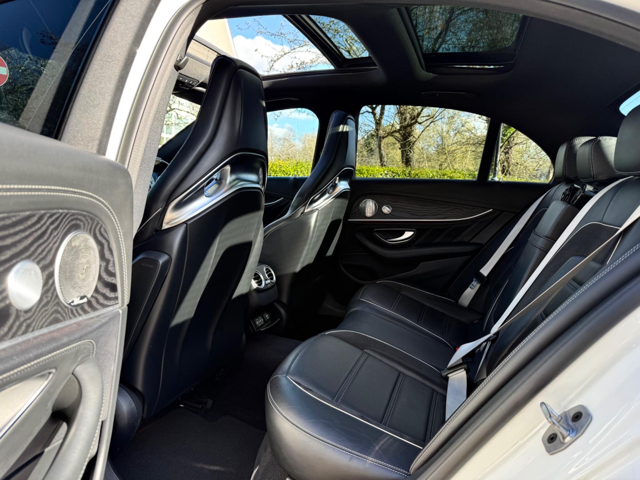 Mercedes-Benz E-Class view 12