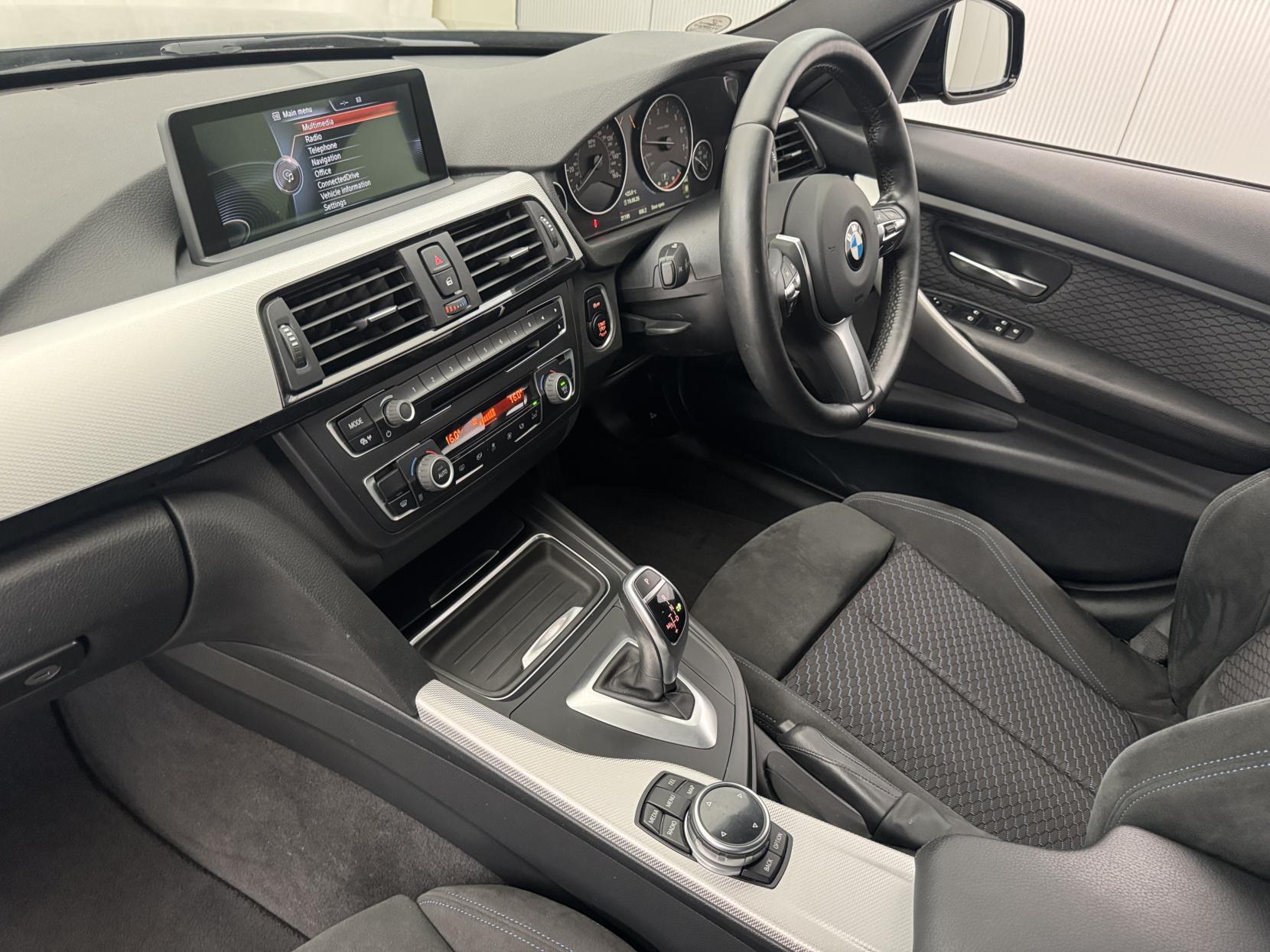 BMW 3 Series view 46