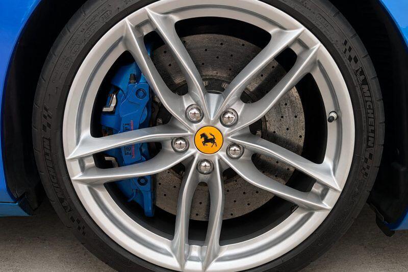 Ferrari 488 view 9