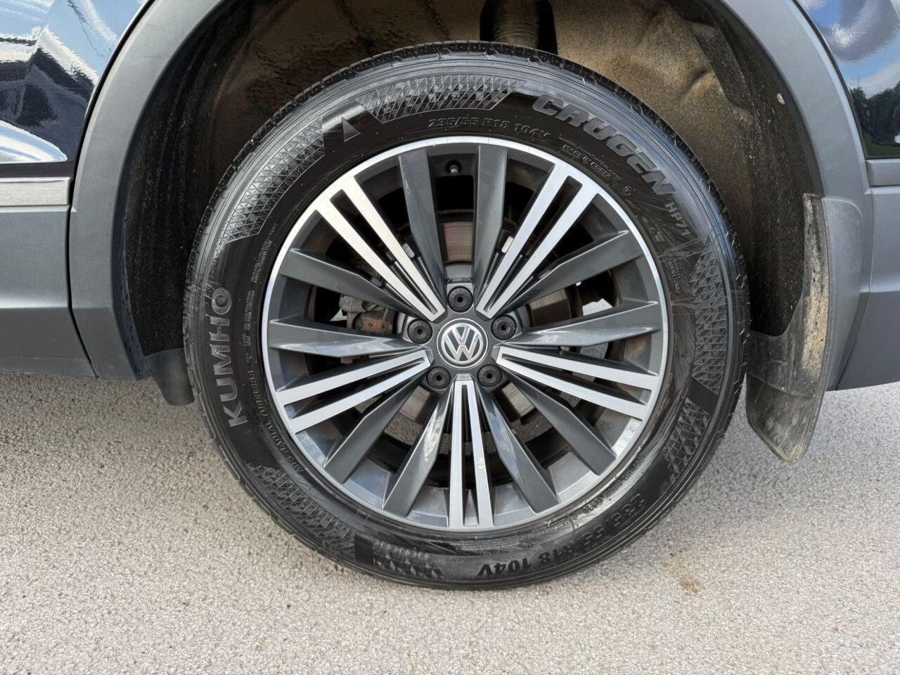 Volkswagen Tiguan Allspace view 80