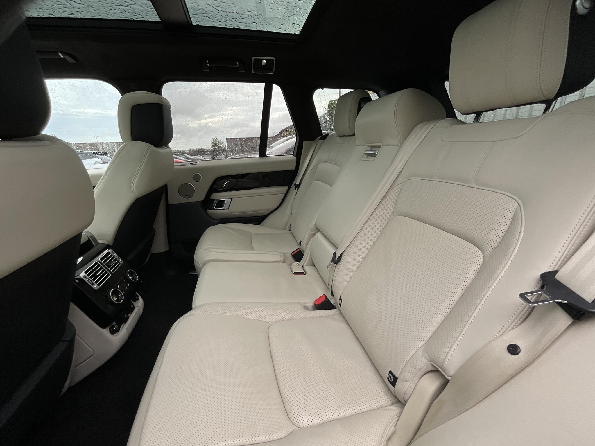 Land Rover Range Rover view 13