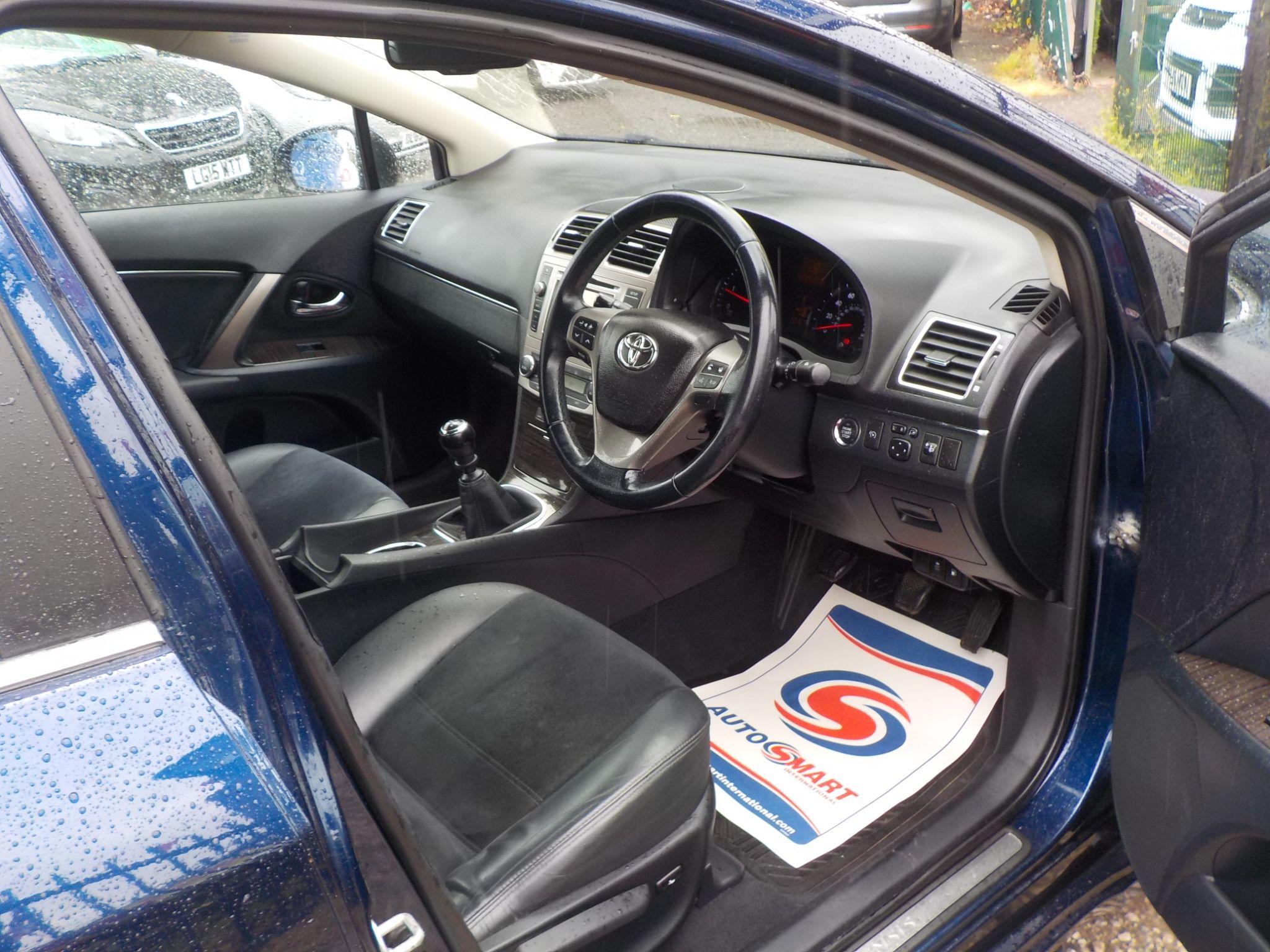 Toyota Avensis 2.0 D-4D Icon Plus Euro 5 4dr