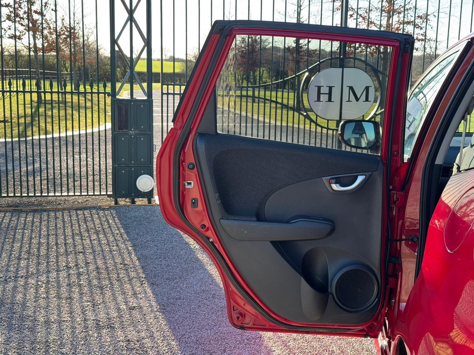 2013 Honda Jazz image 25