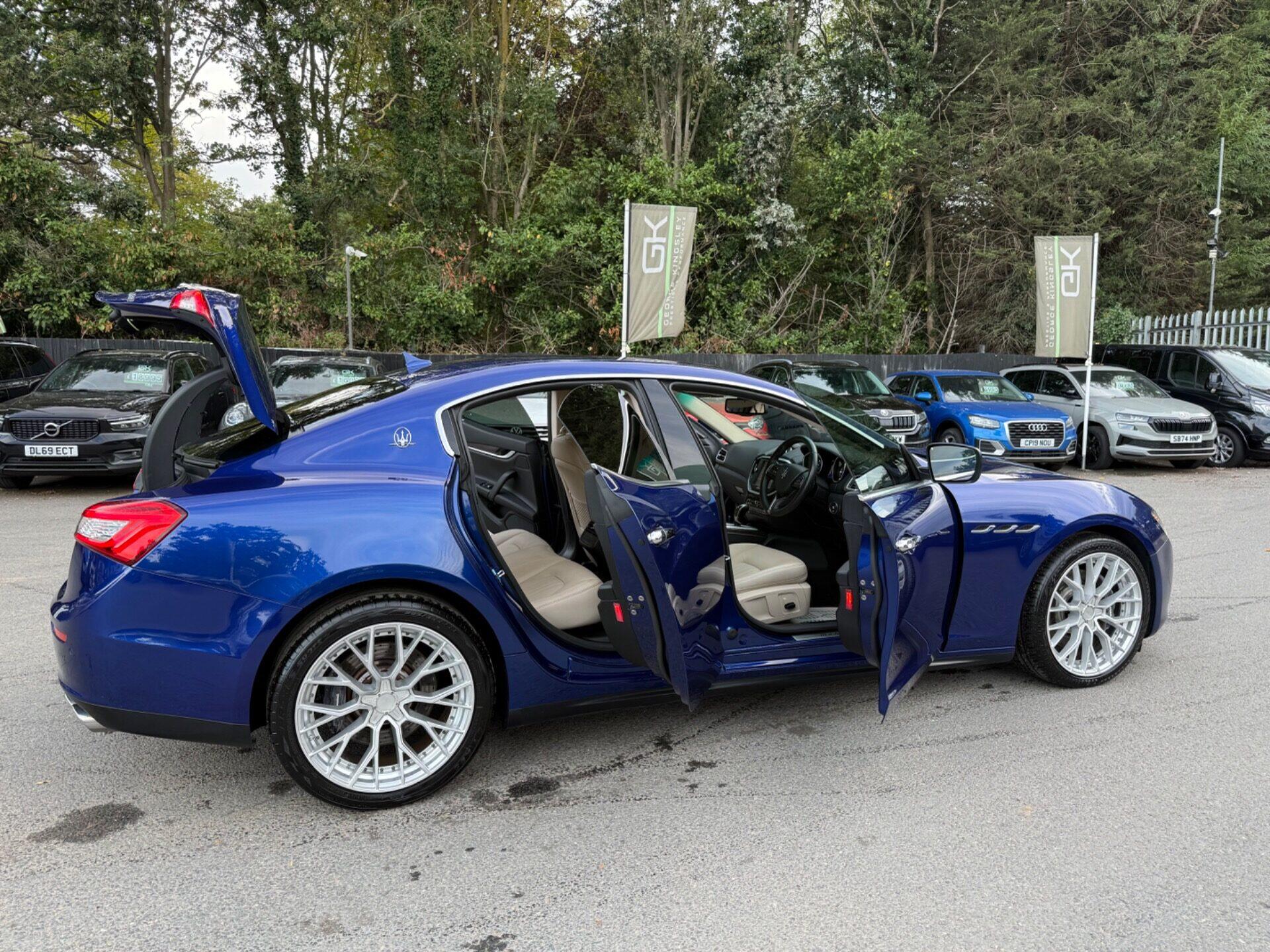 Maserati Ghibli view 44