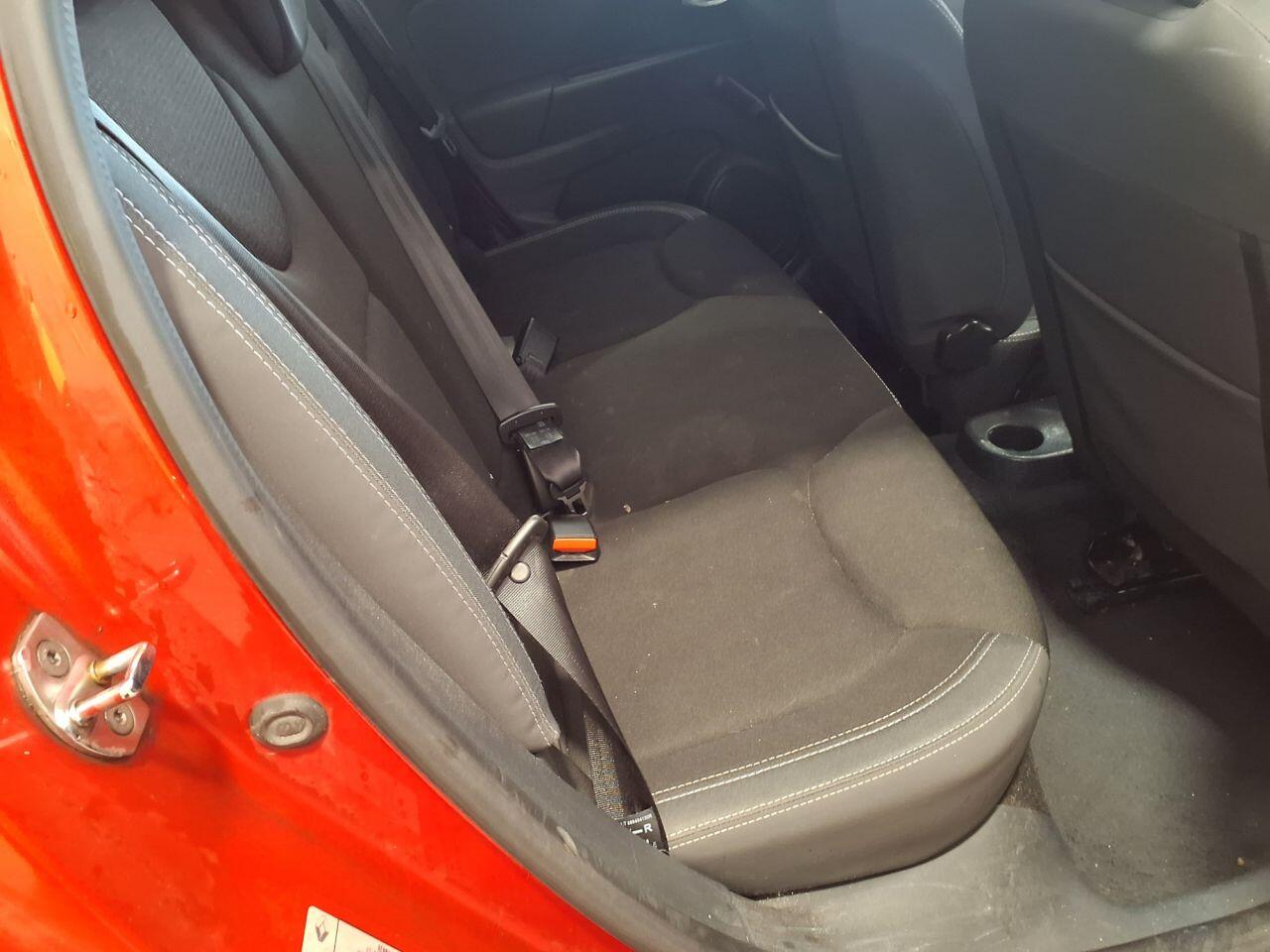 Renault Clio view 11
