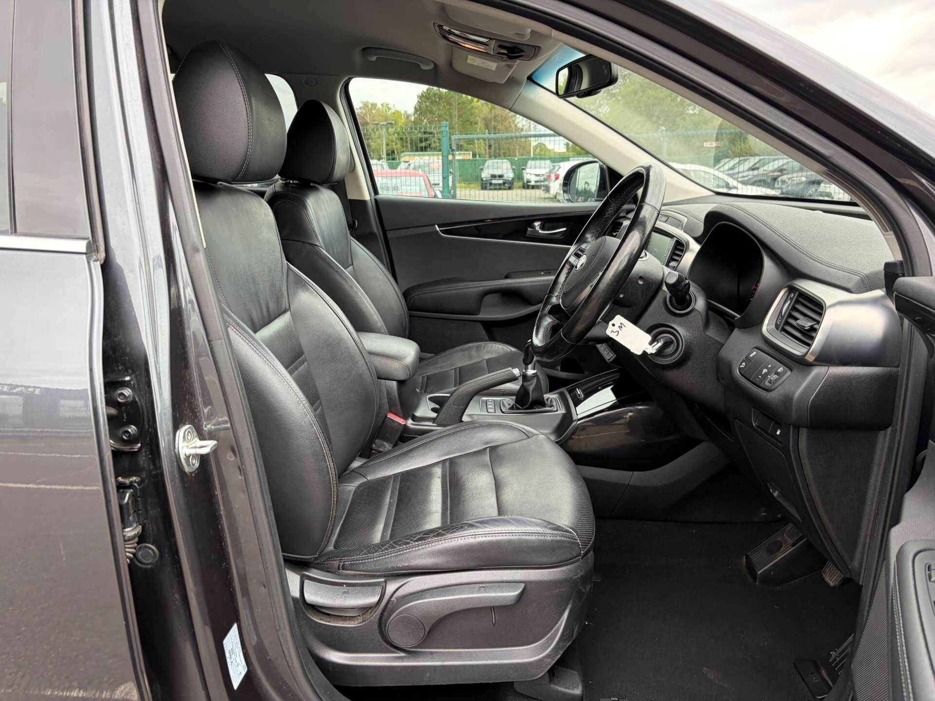 Kia Sorento view 31