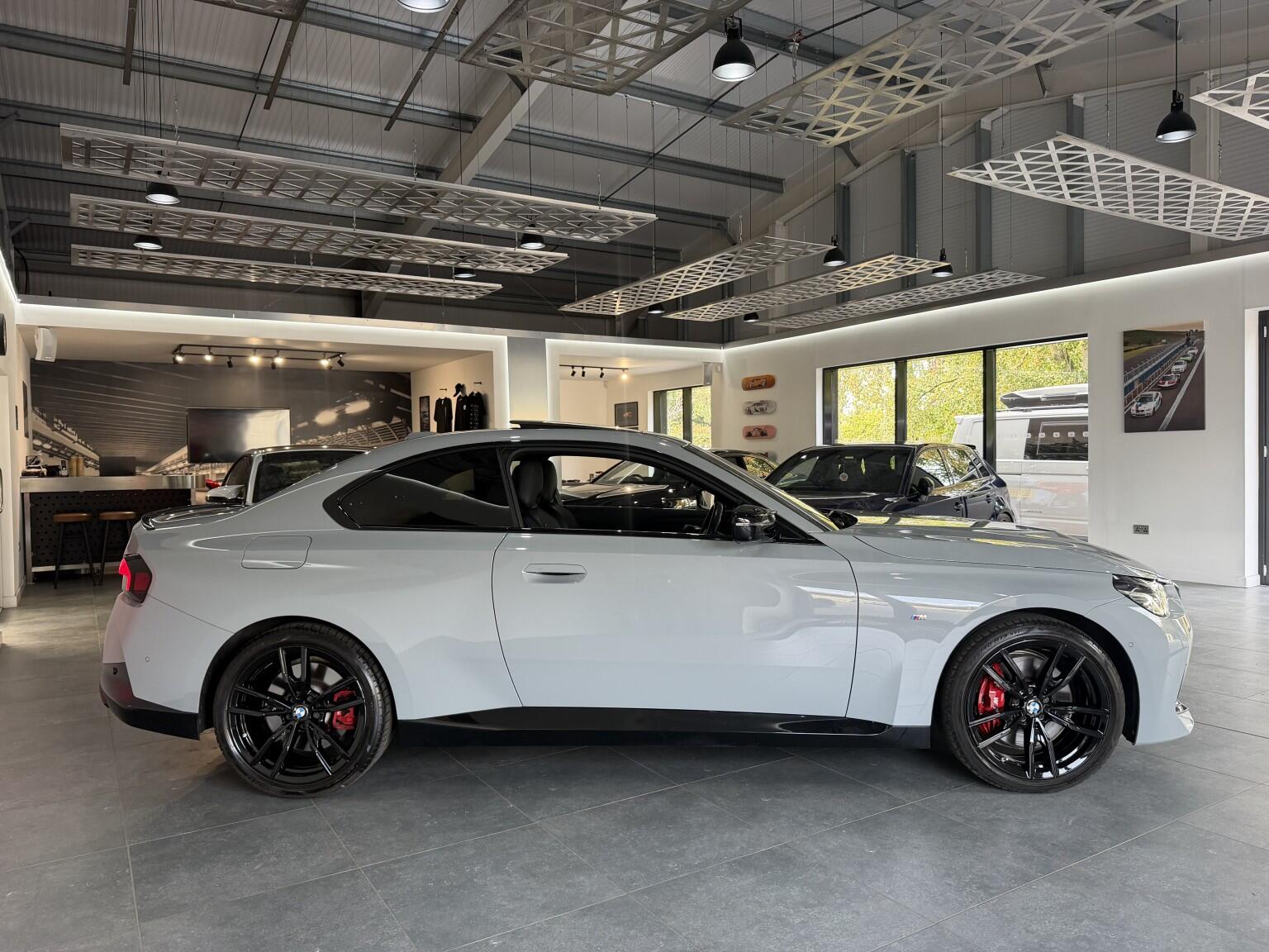 BMW 2 Series view 14