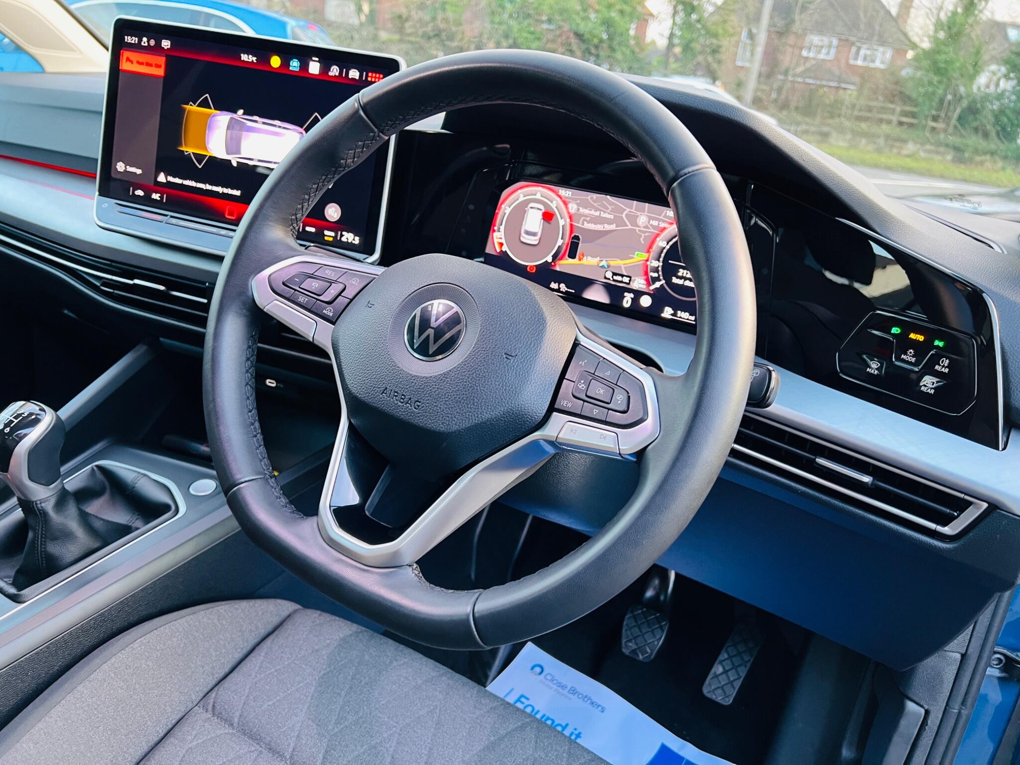 2025 Volkswagen Golf 1.5 TSI Life Euro 6 (s/s) 5dr • 2,100 miles image 55