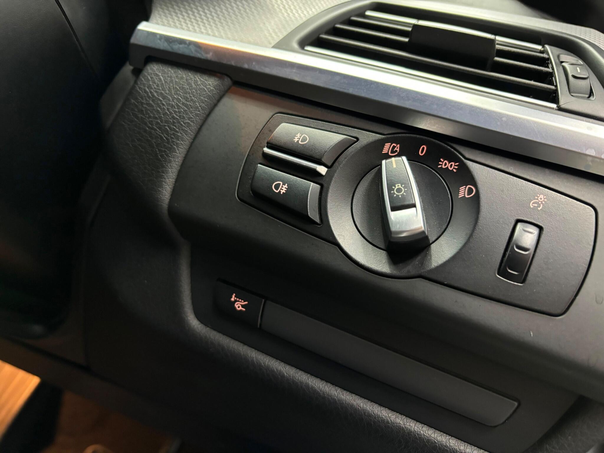 BMW 6 Series view 17