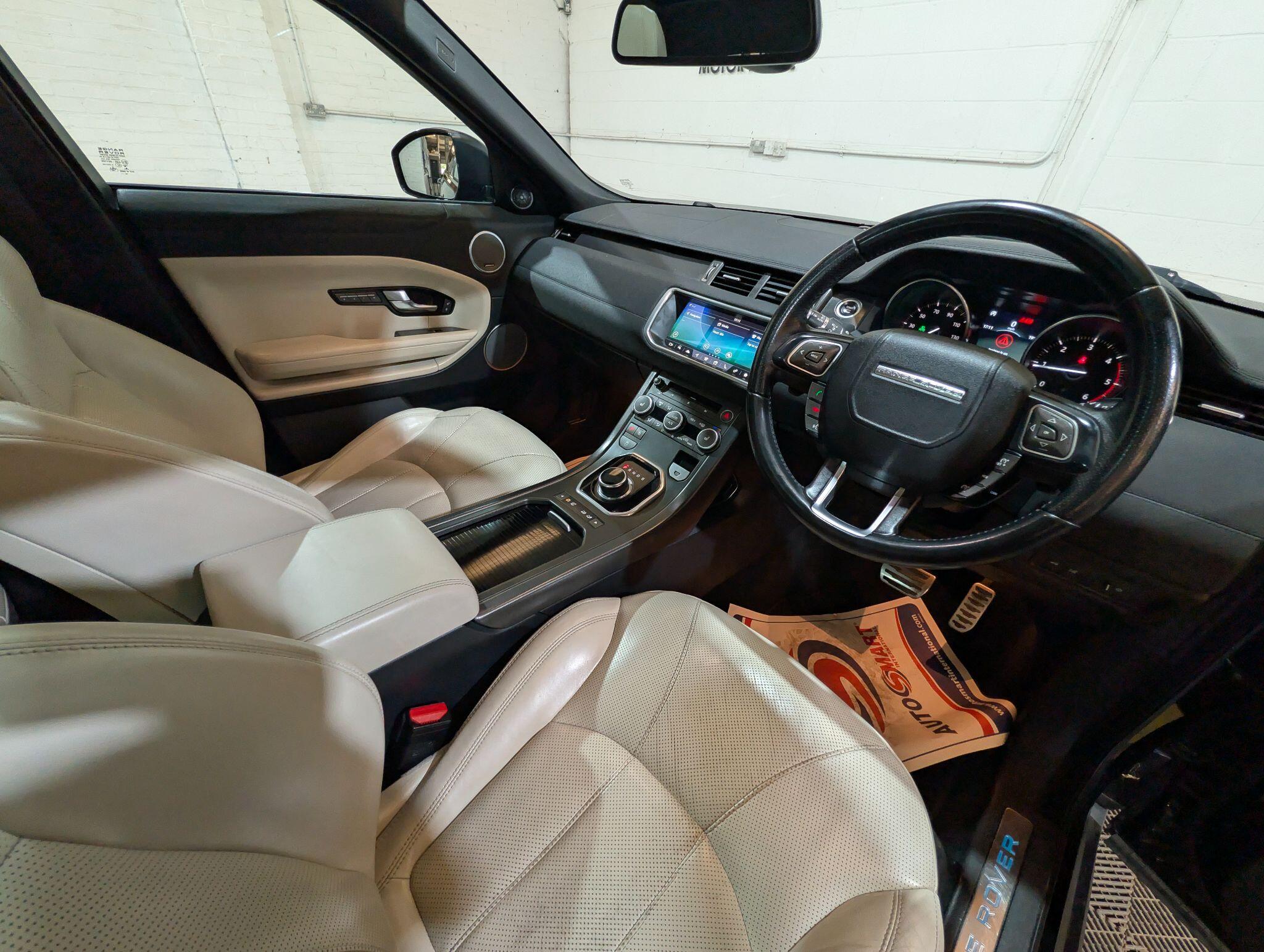 Land Rover Range Rover Evoque view 20