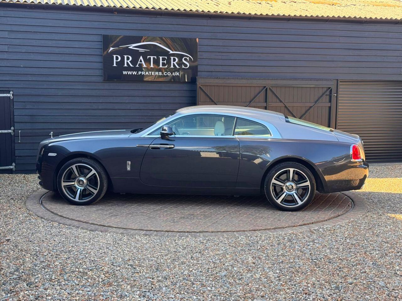 Rolls-Royce Wraith view 25
