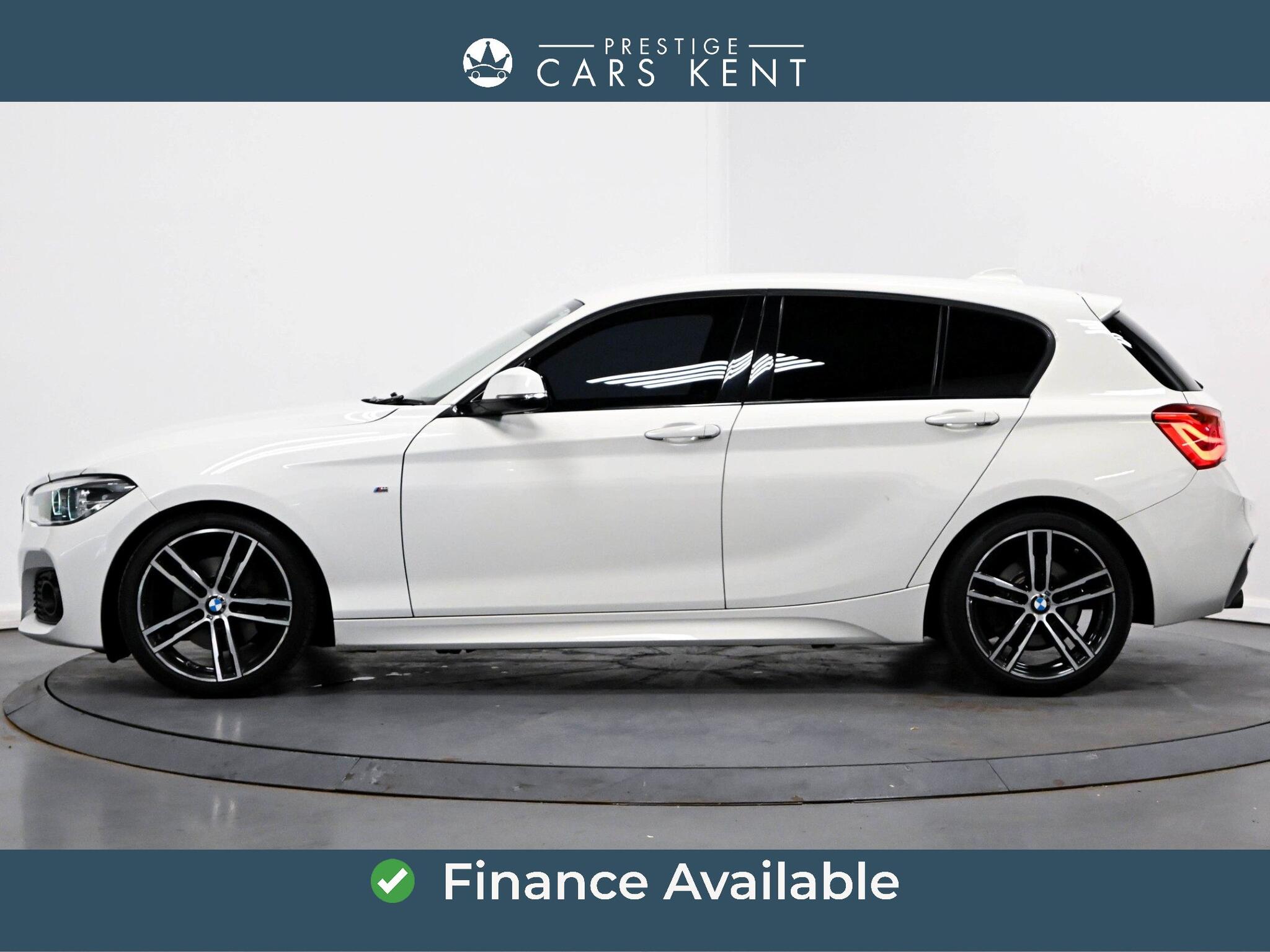 BMW 1 Series view 4