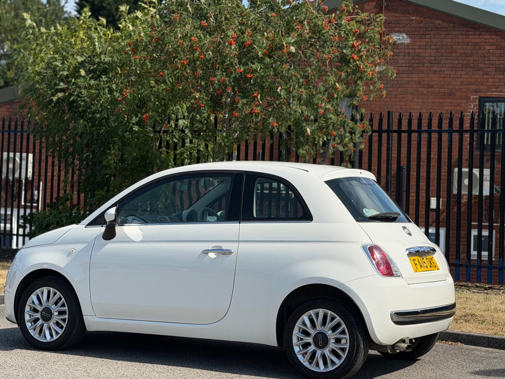 Fiat 500 view 11