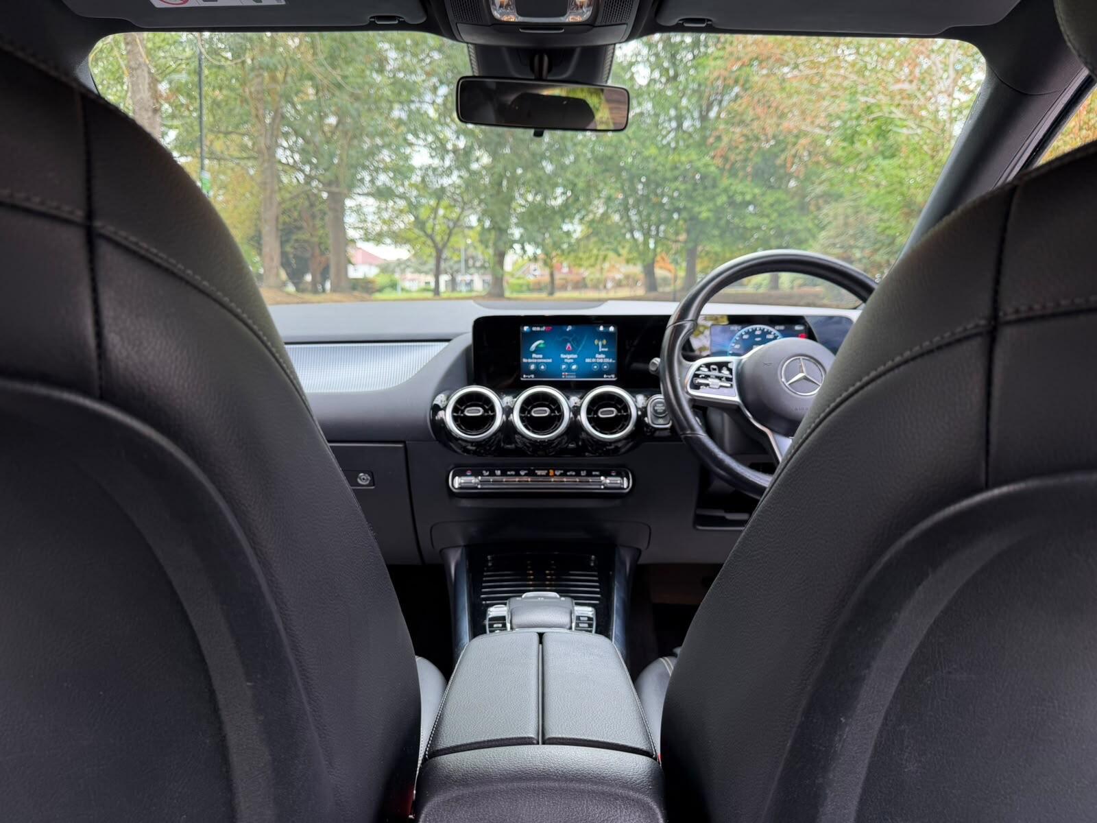Mercedes-Benz B-Class view 21