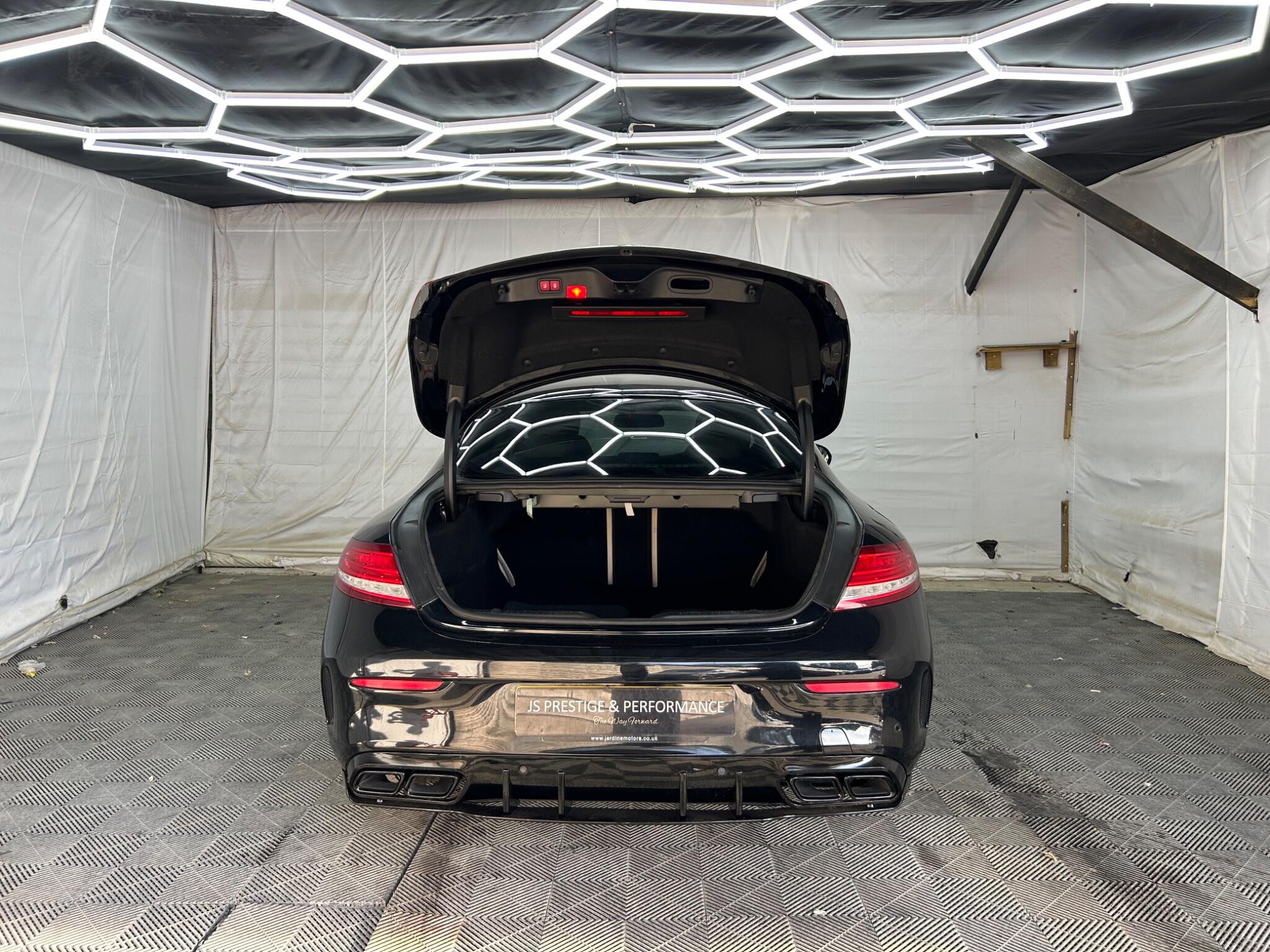 Mercedes-Benz C-Class view 8