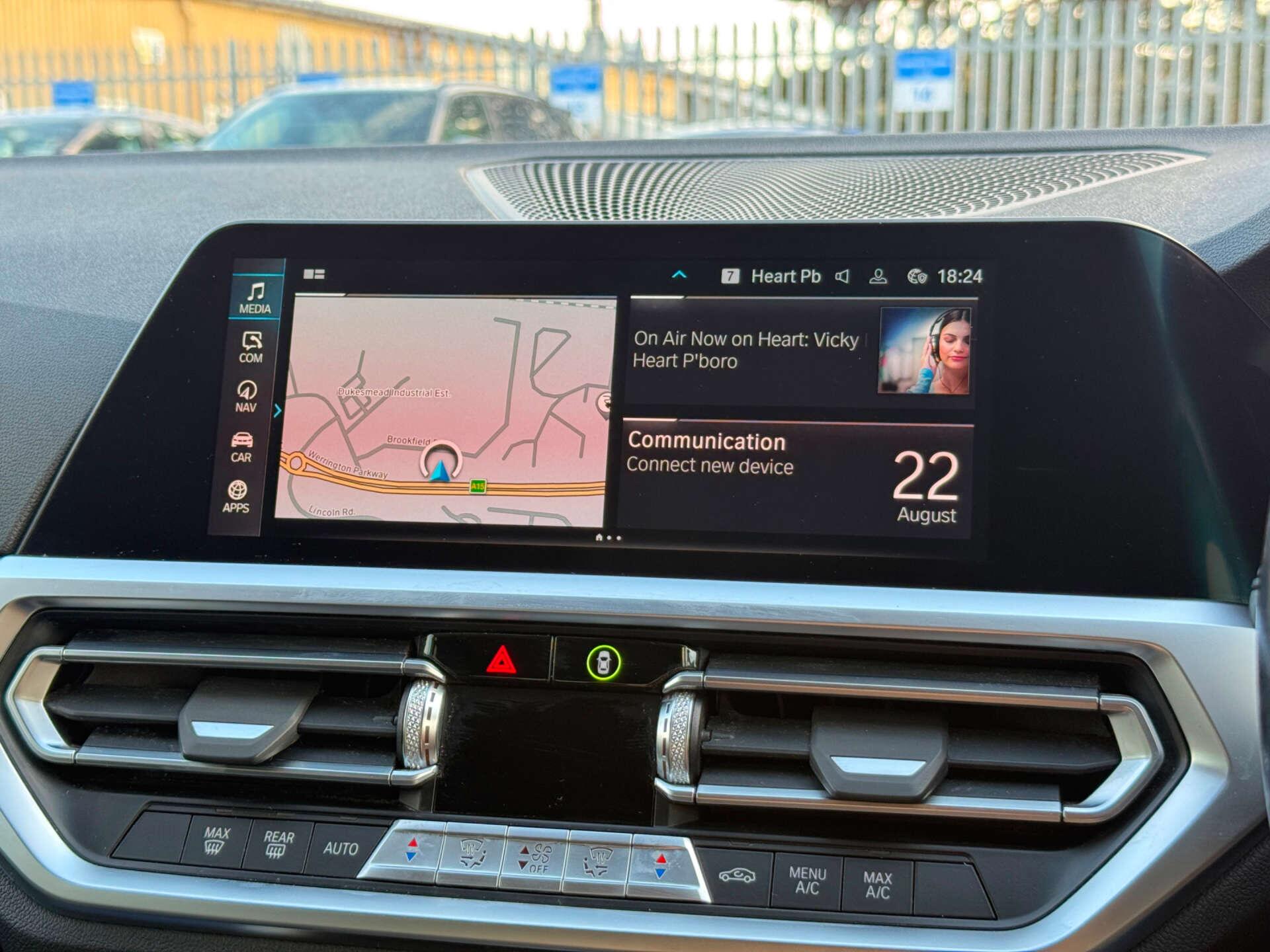 BMW 3 Series view 13
