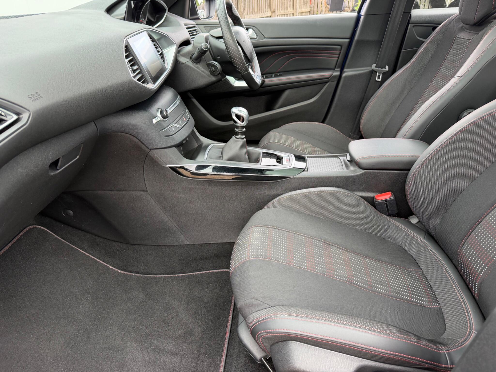 Peugeot 308 view 26
