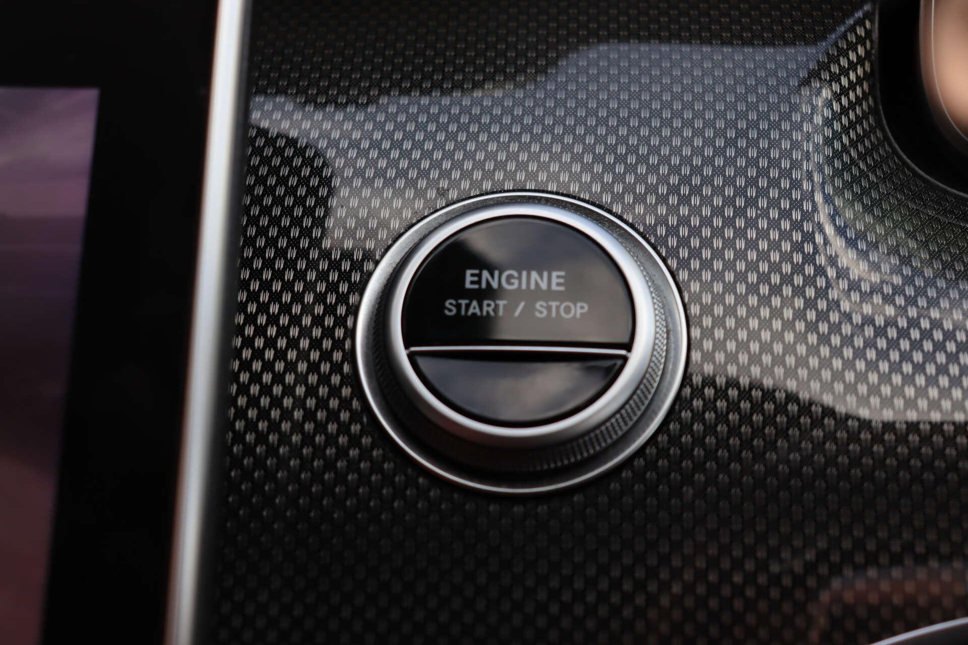 Mercedes-Benz C Class view 23