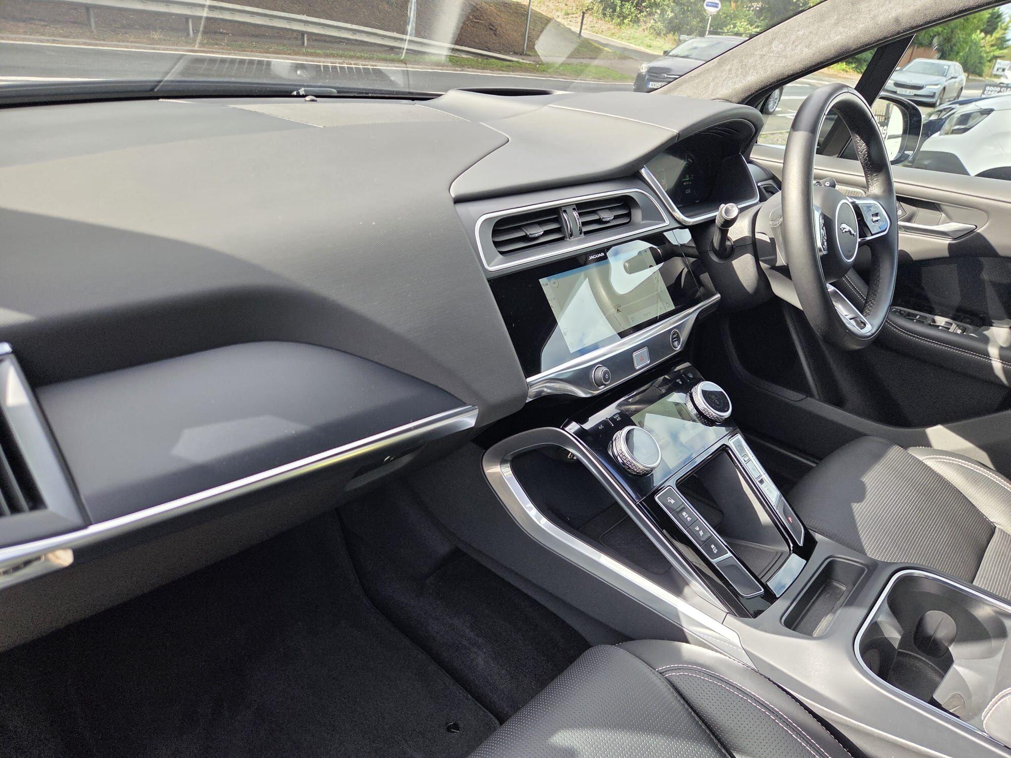 Jaguar I-Pace view 25