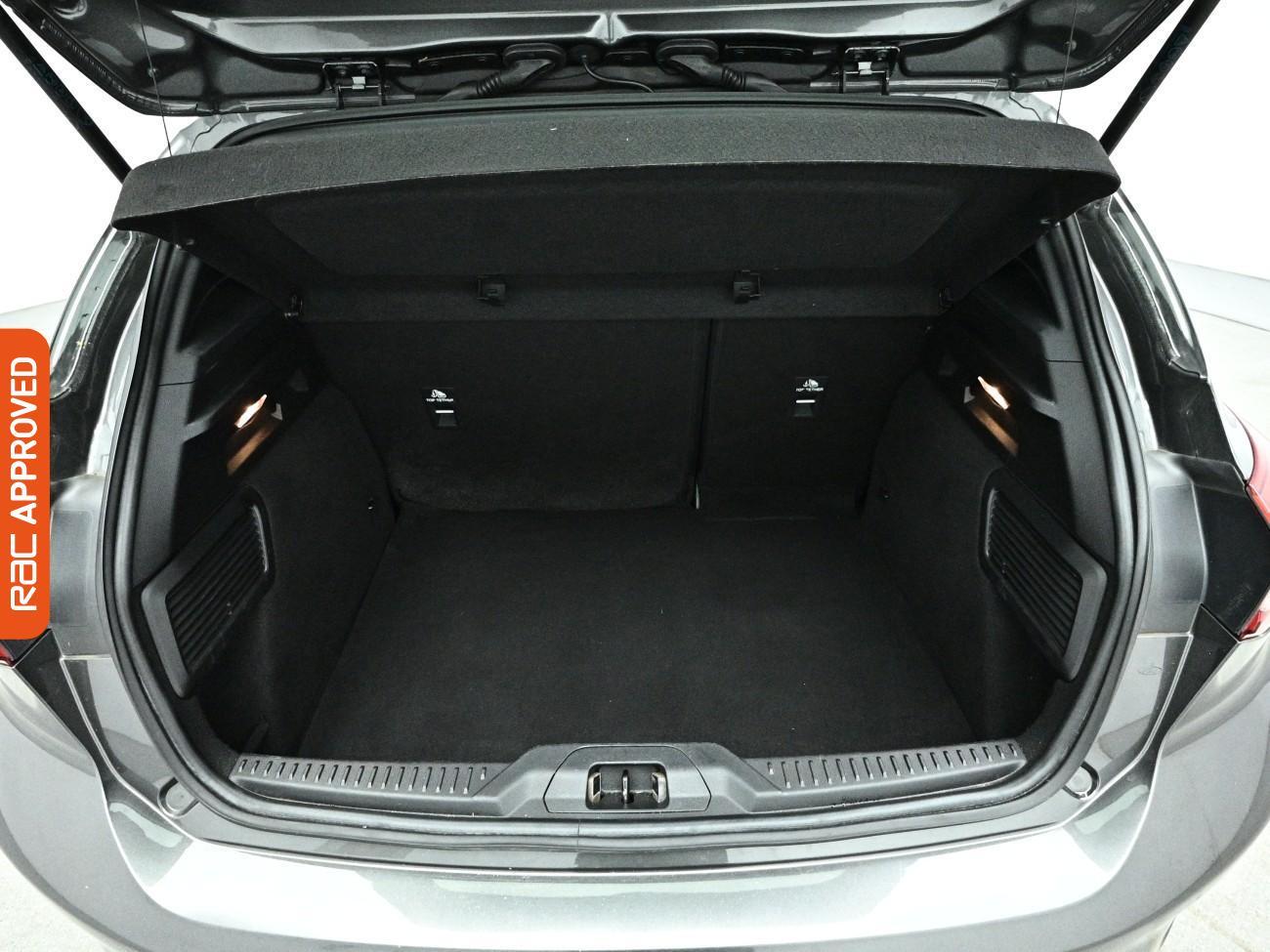 Ford Focus view 25
