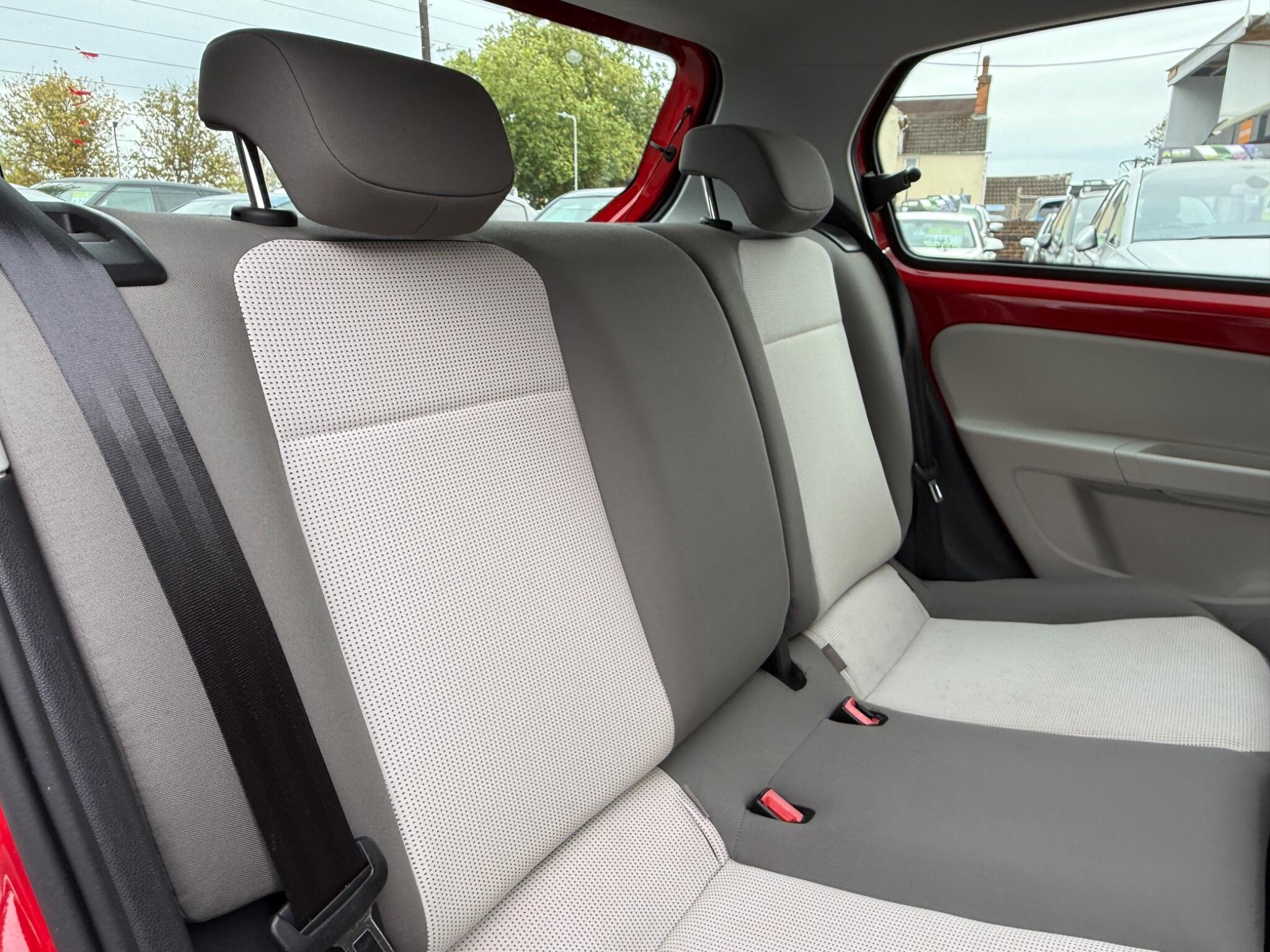 Volkswagen up! - Image 36