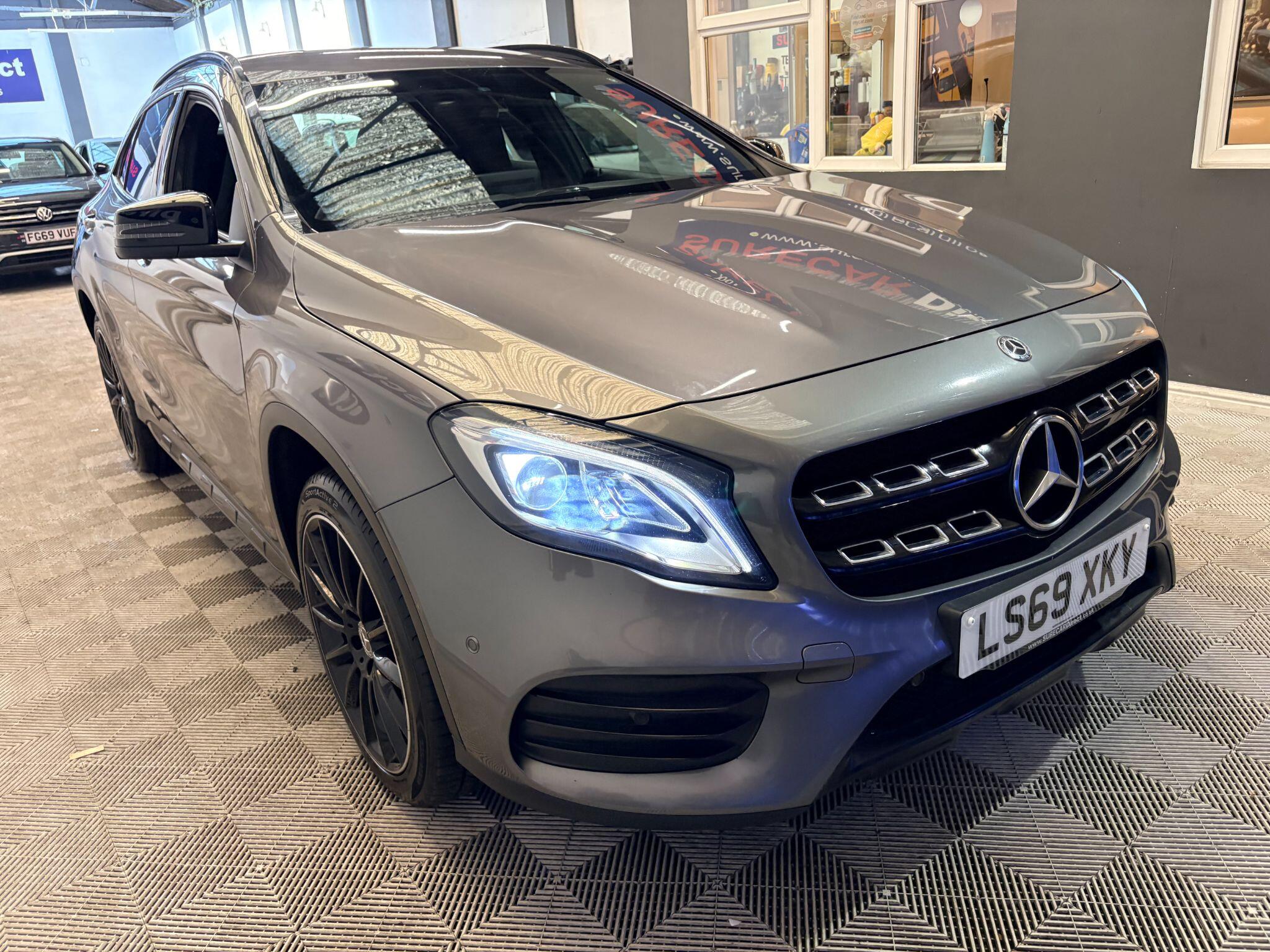 Mercedes-Benz Gla view 12