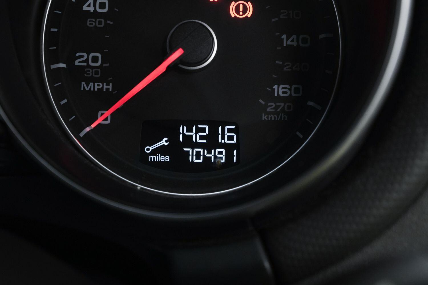 Audi TT view 17