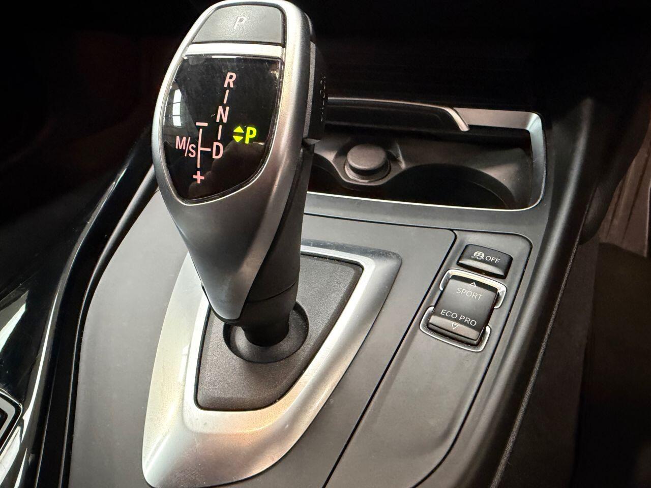 BMW 2 Series view 29
