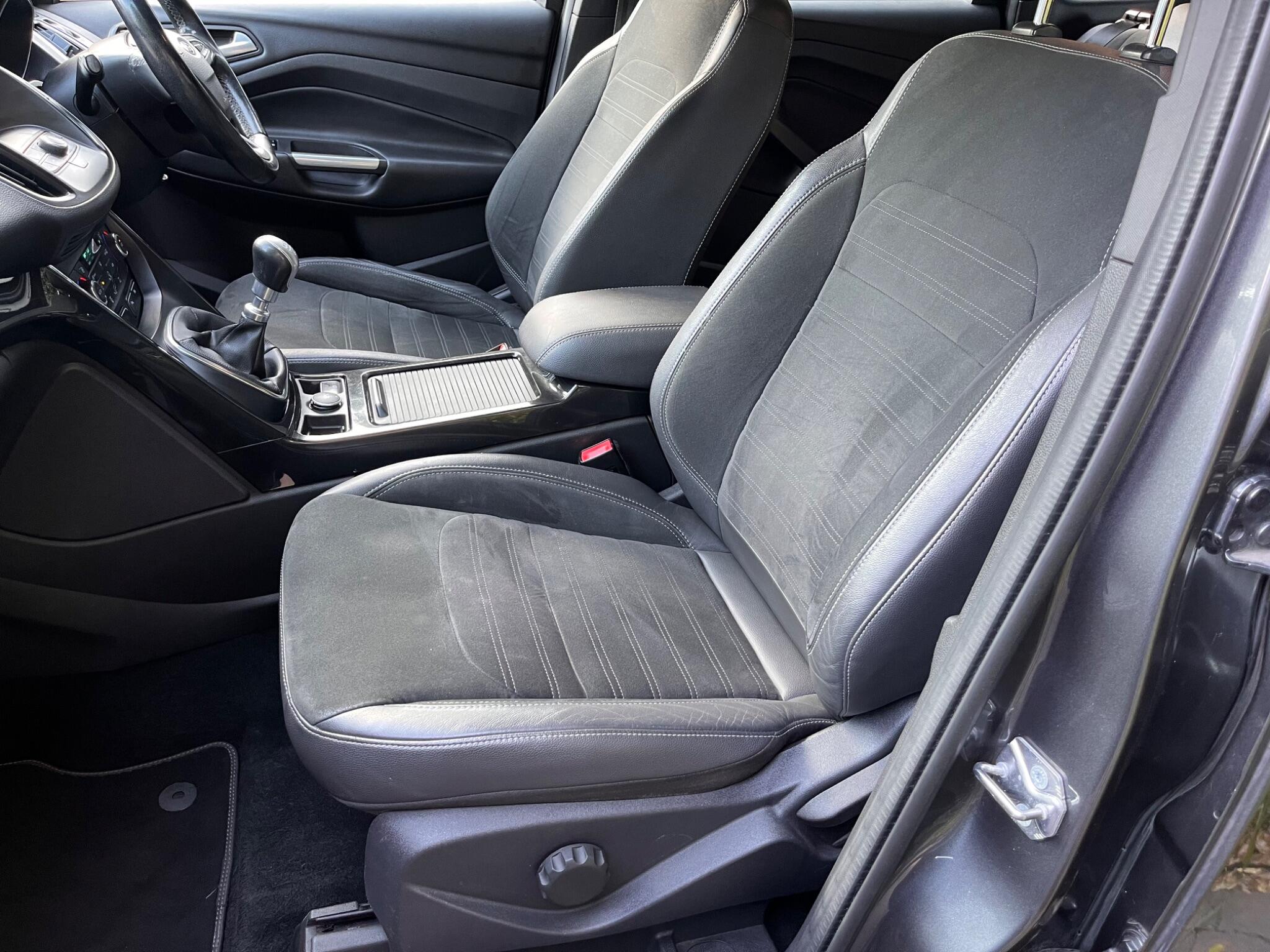 Ford Kuga view 27