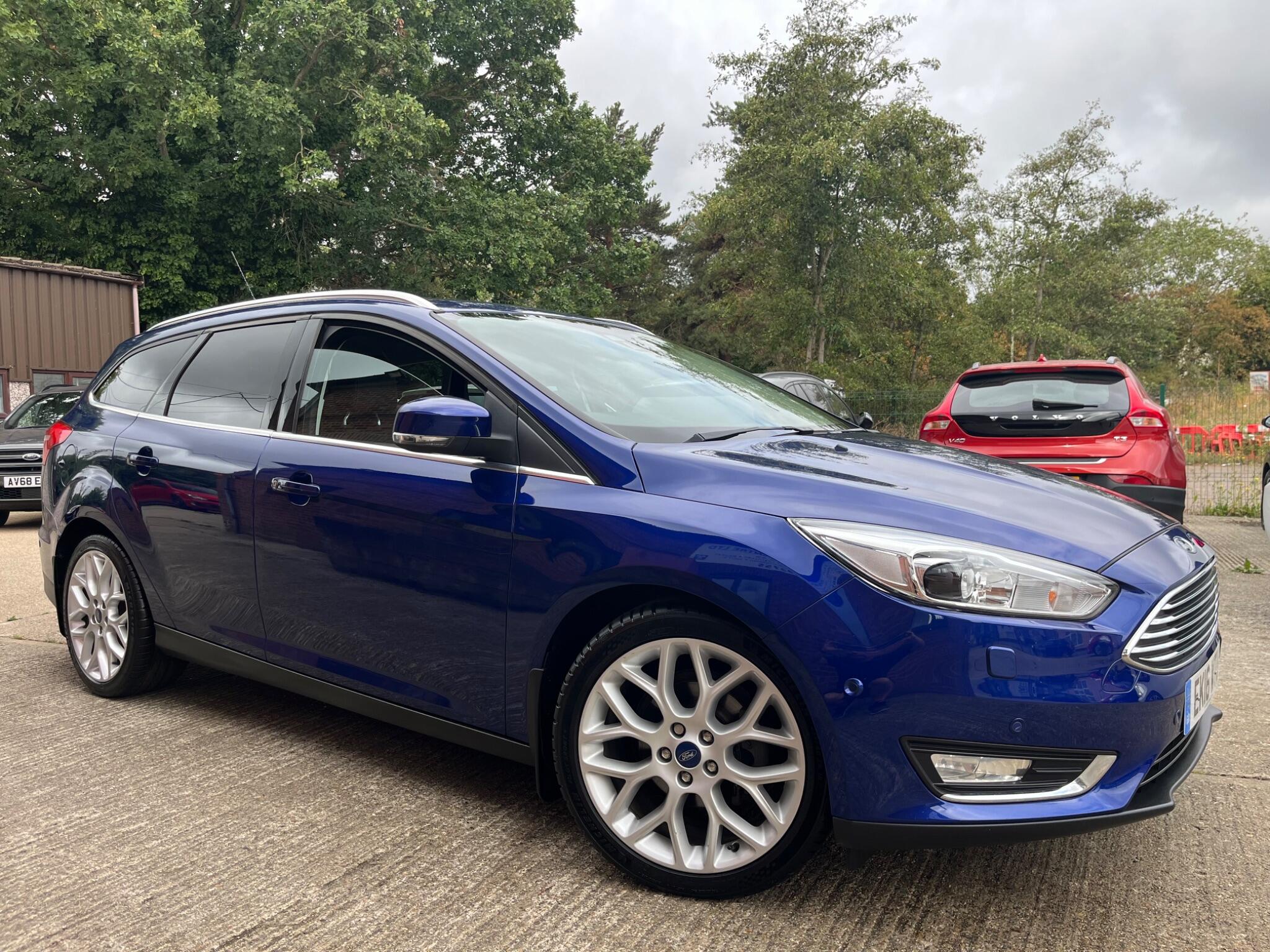 Ford Focus view 51