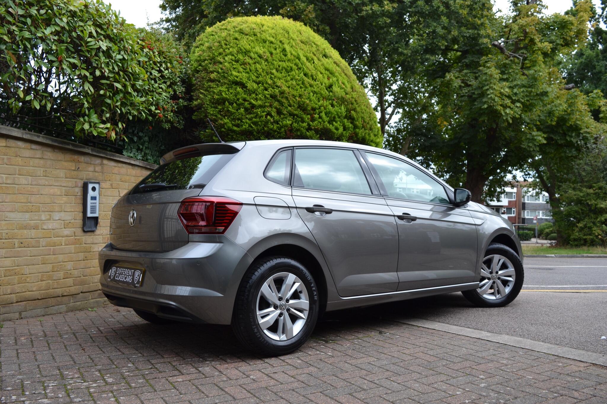 Volkswagen Polo view 8