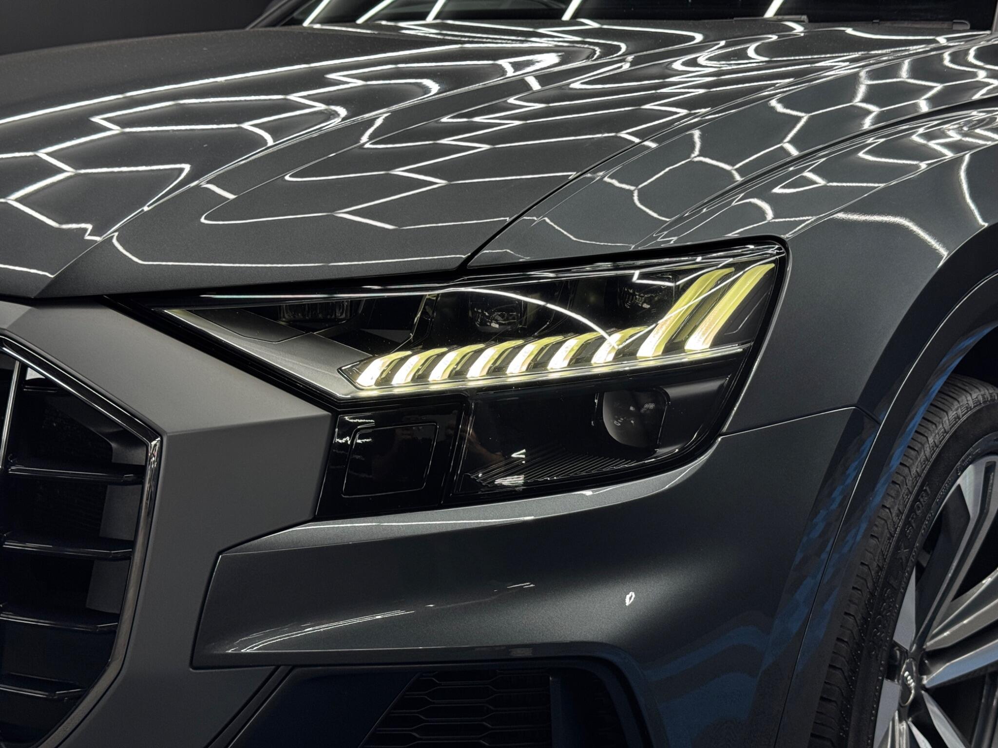 Audi Q8 view 52