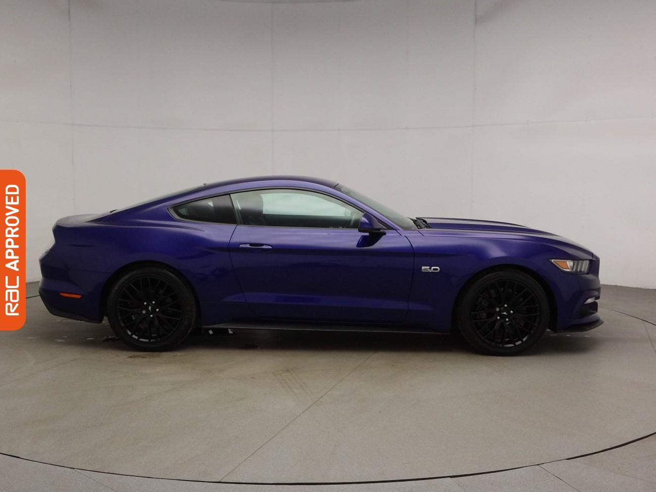 Ford Mustang view 6