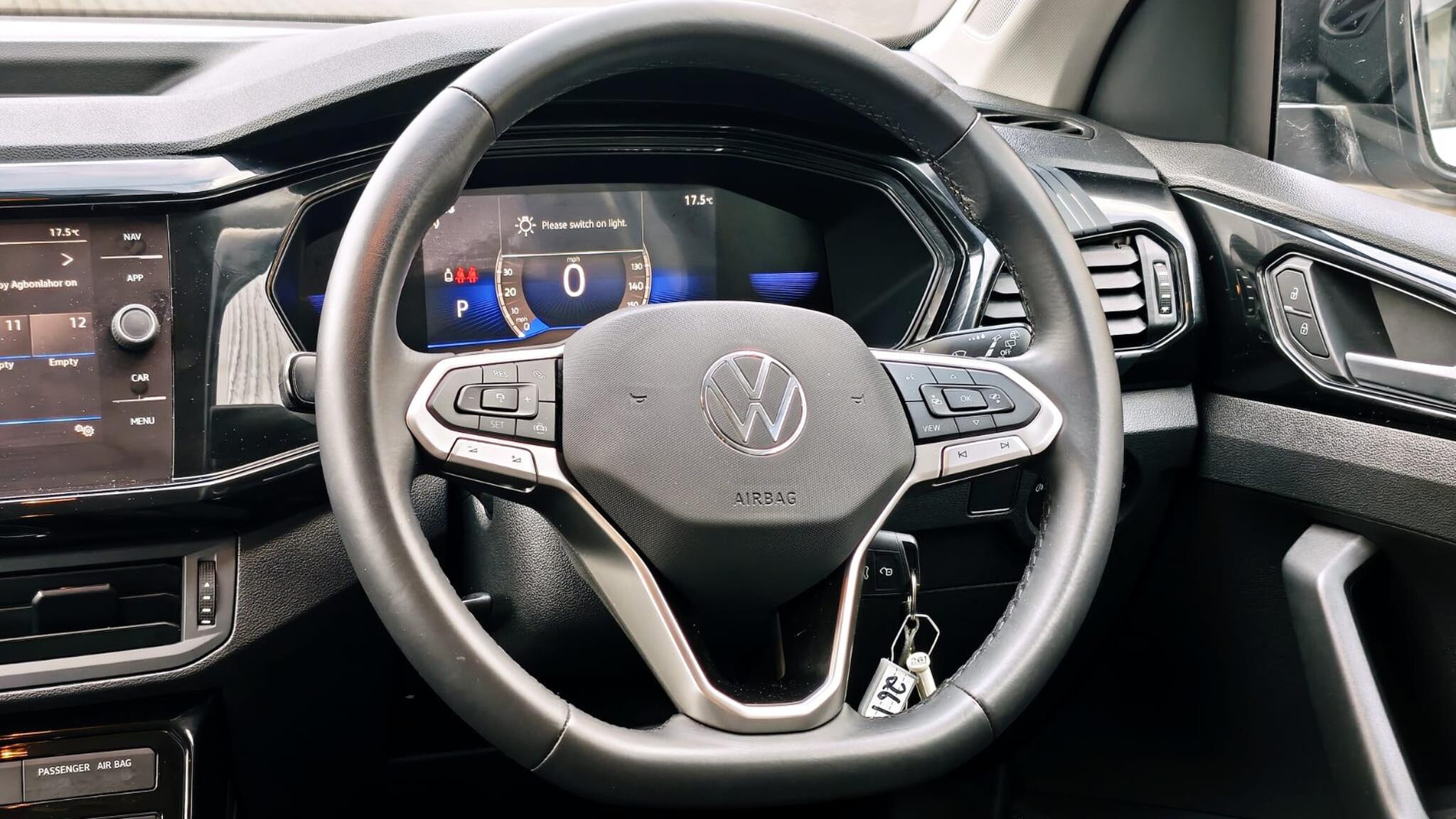 Volkswagen T-Cross view 13