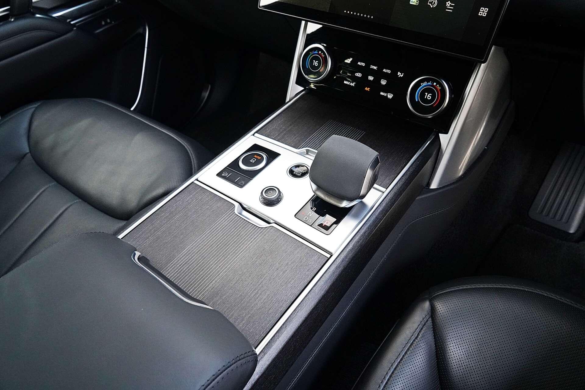 Land Rover Range Rover view 29