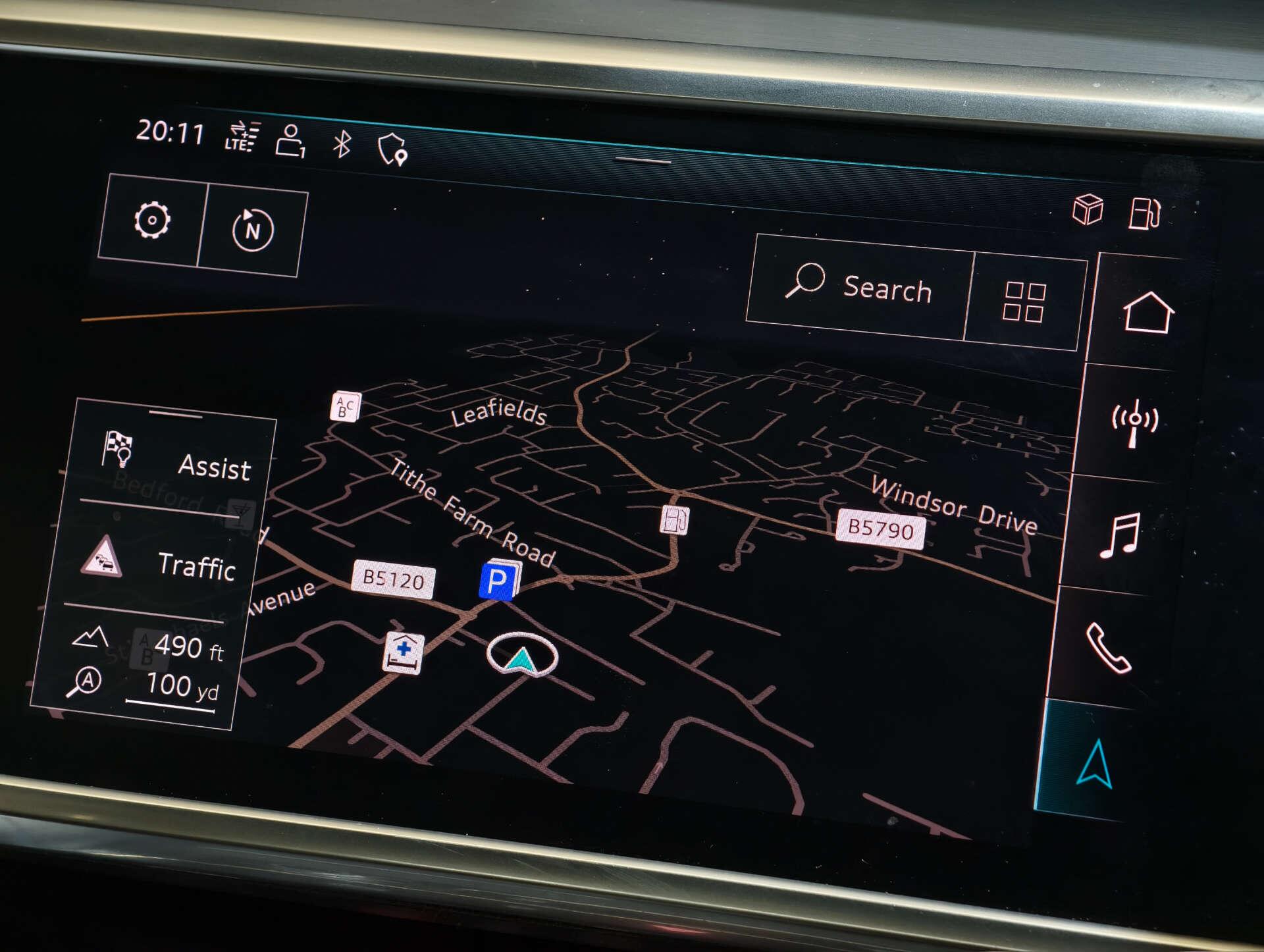 Audi A6 Saloon view 28
