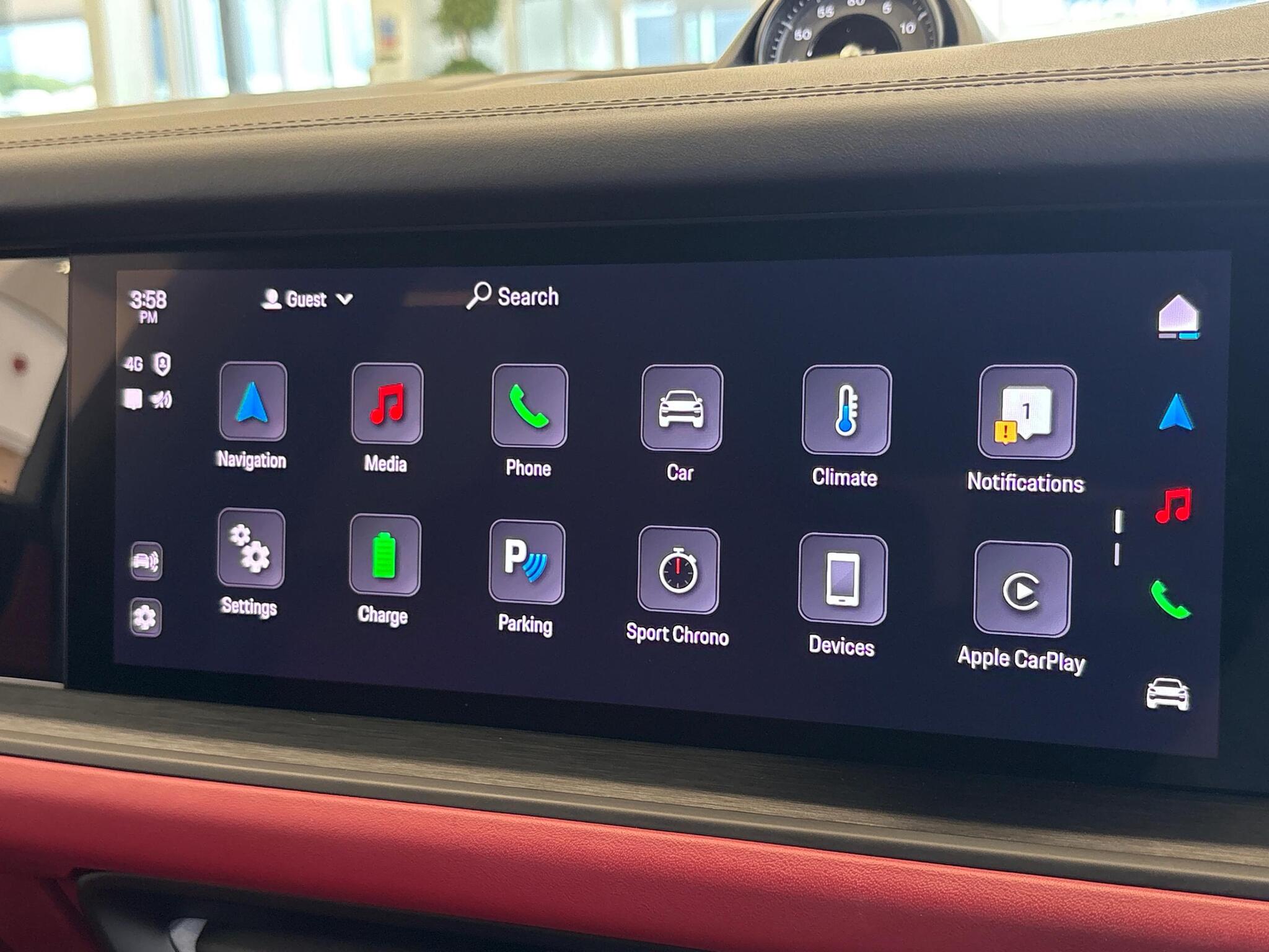 Porsche Cayenne view 30