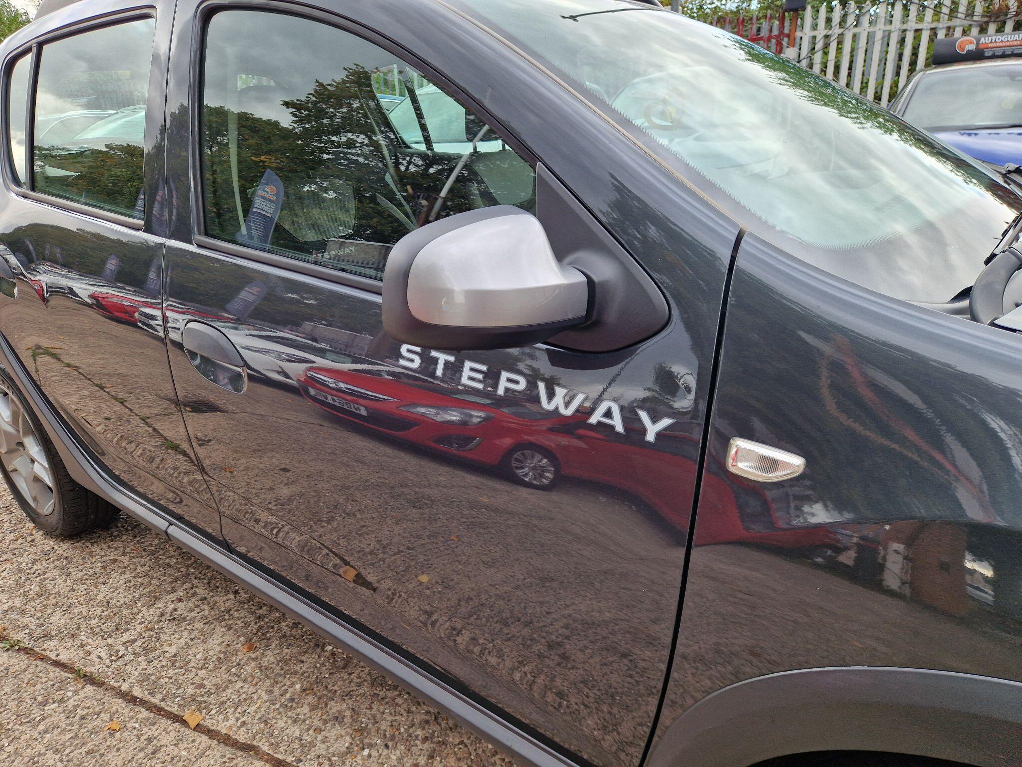 Dacia Sandero Stepway view 14