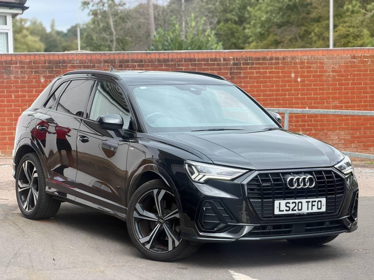 Audi Q3 view 54