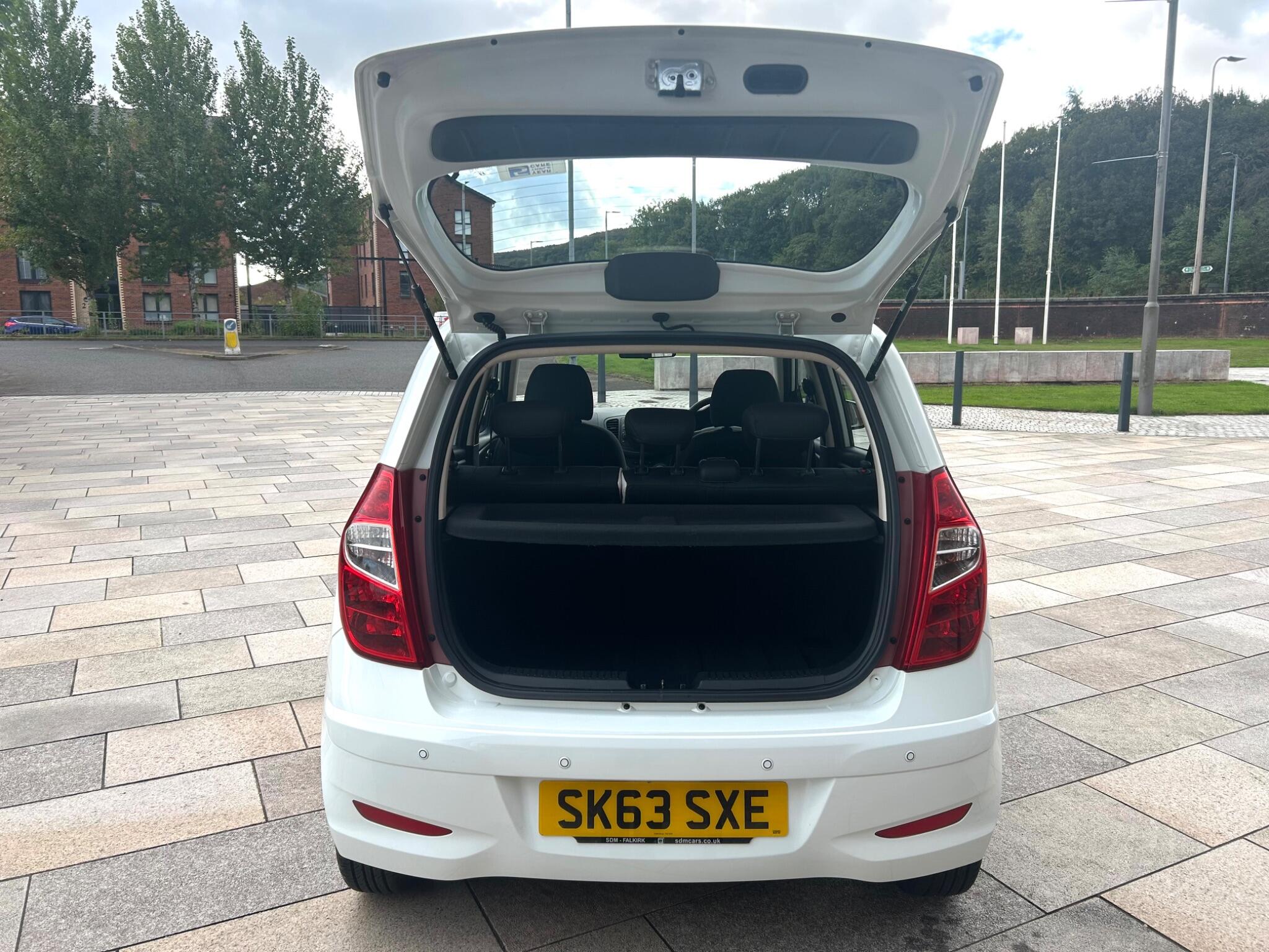 Hyundai I10 view 26