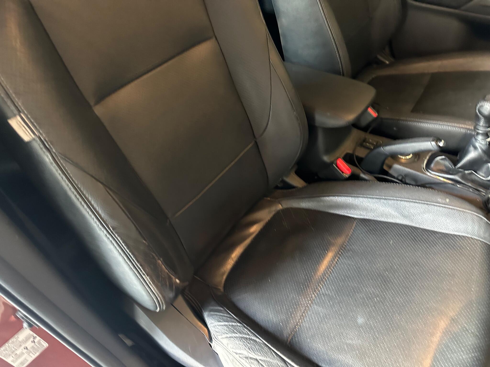 Mitsubishi Outlander view 17