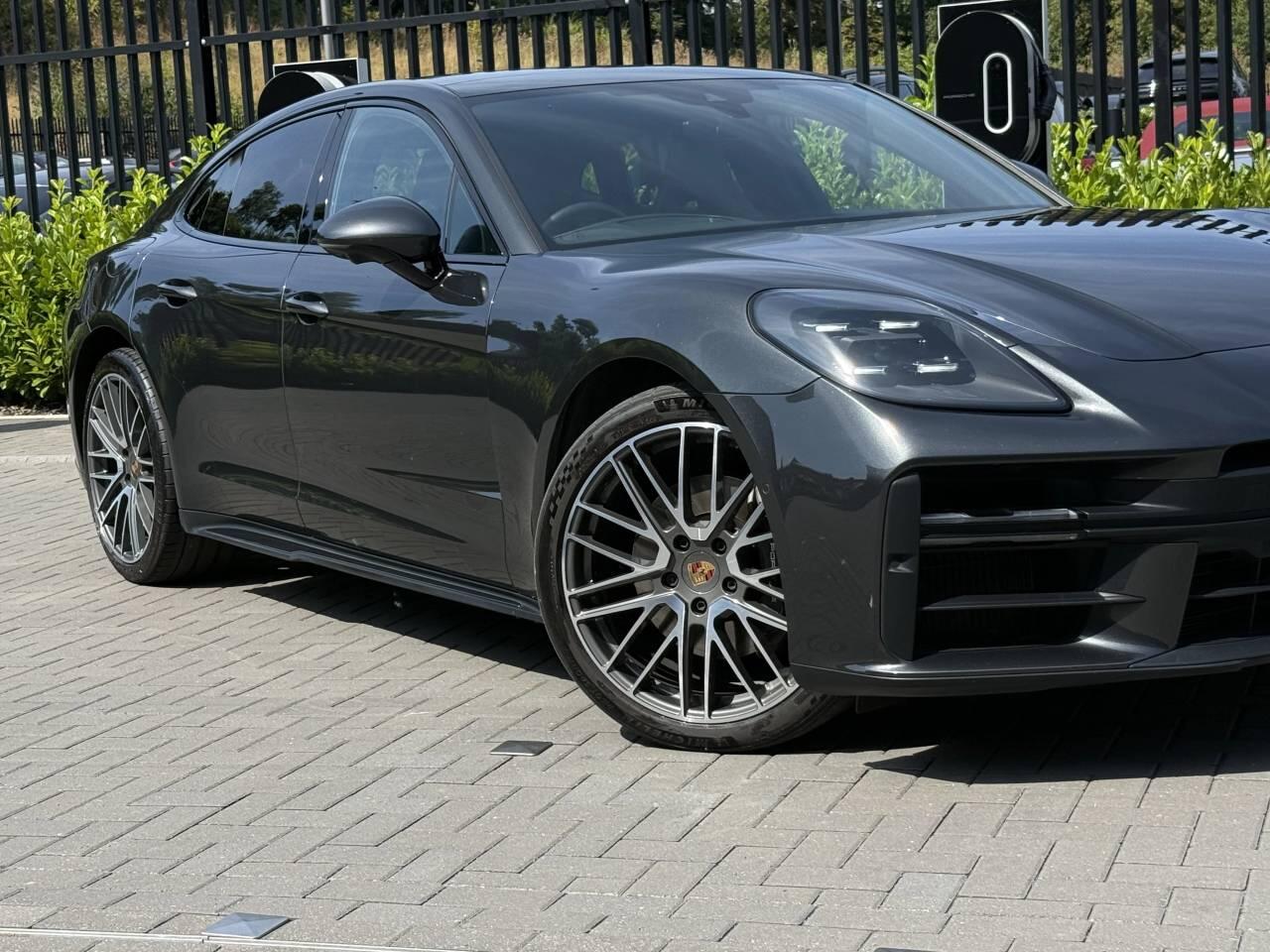 Porsche Panamera view 46