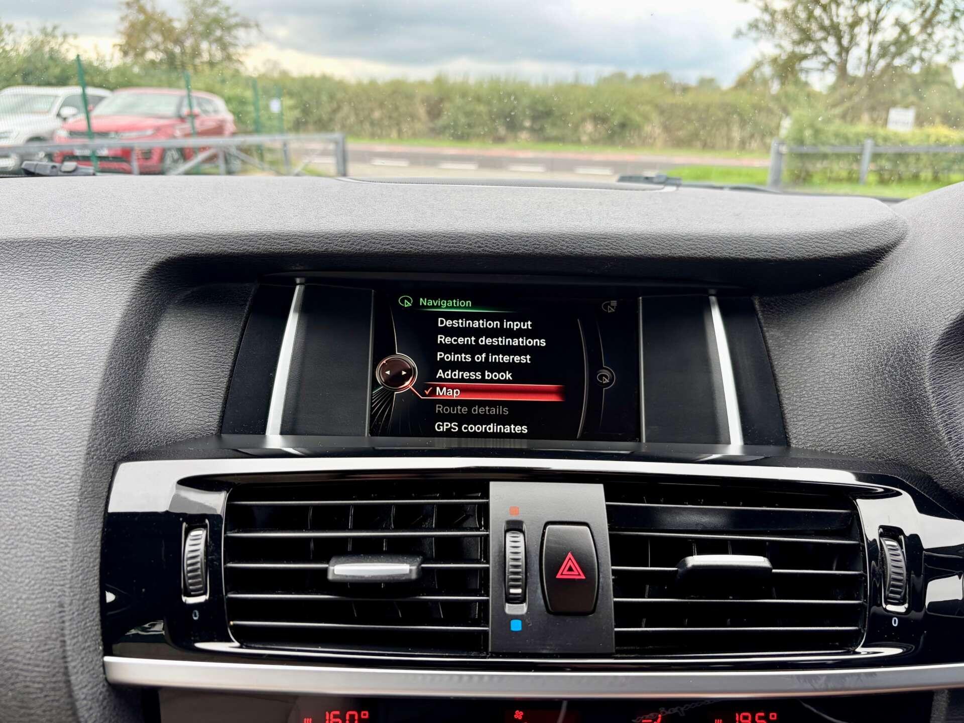 BMW X4 view 52