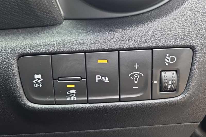Hyundai Kona view 30