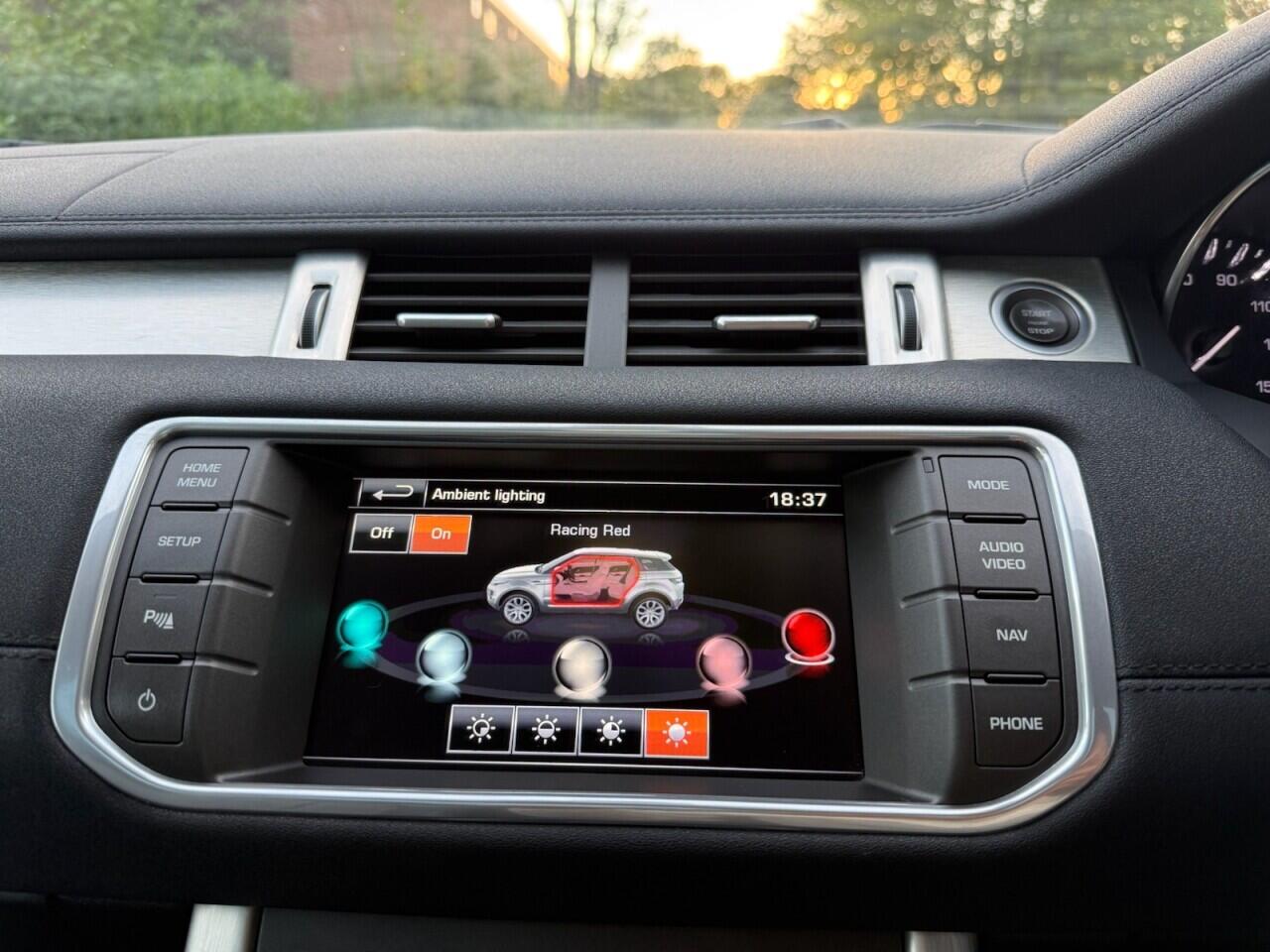 Land Rover Range Rover Evoque view 16