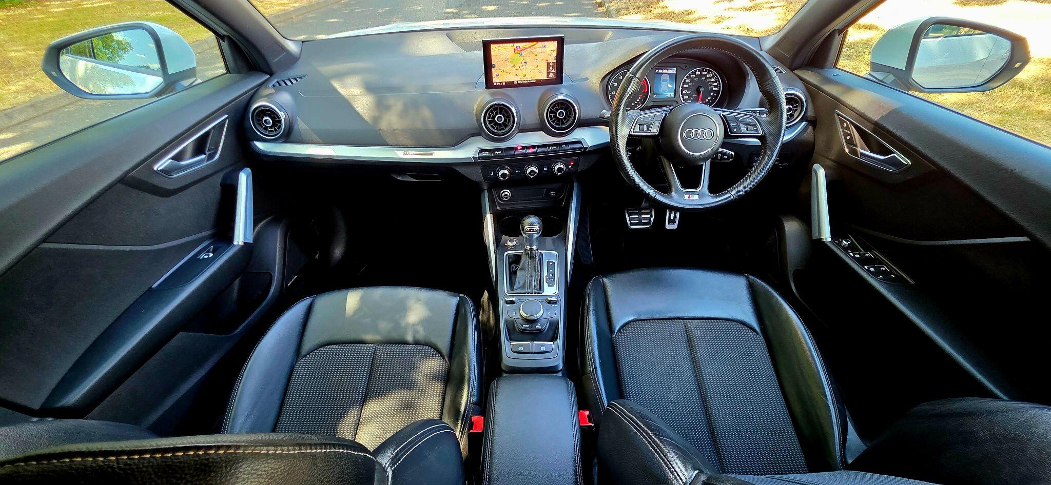 Audi Q2 view 16