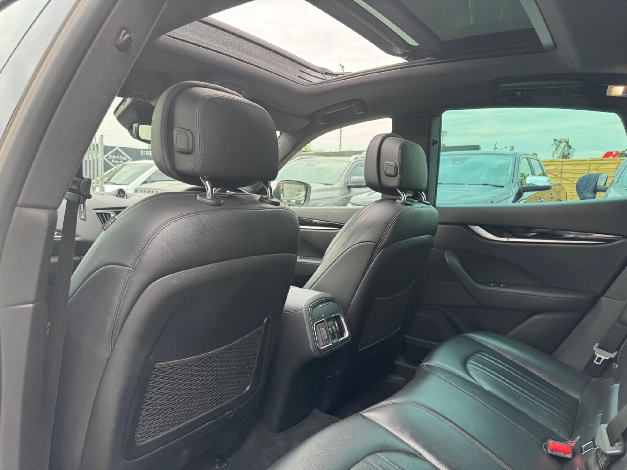 Maserati Levante view 28