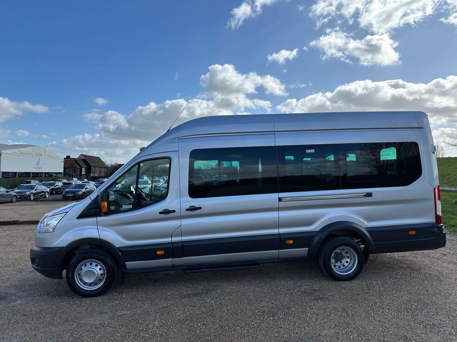 Ford Transit view 4